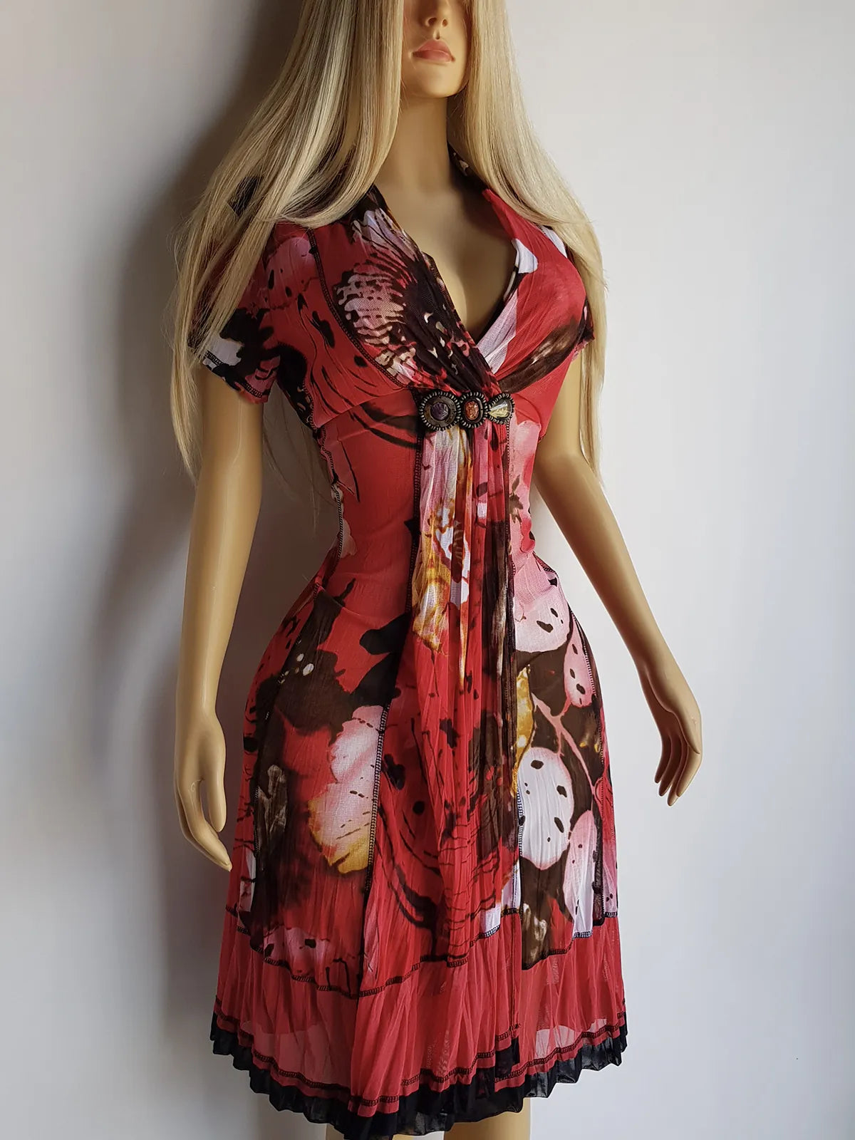 Genuine Vintage 2000s Bohemian Dress in Light Flowy Mesh - Beautiful Reds & Pinks - Curve Hugging Perfect Summer Boho Look