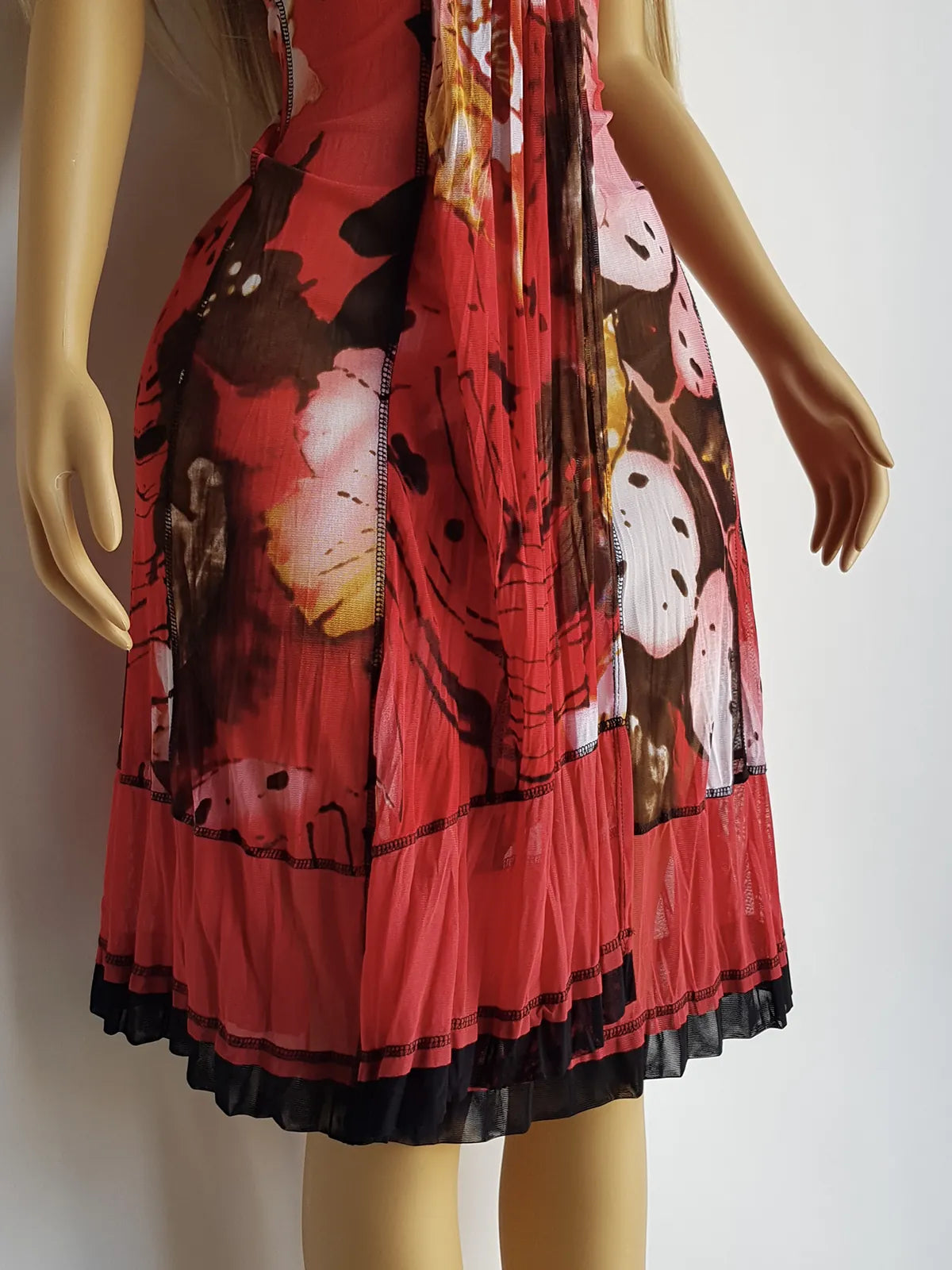 Genuine Vintage 2000s Bohemian Dress in Light Flowy Mesh - Beautiful Reds & Pinks - Curve Hugging Perfect Summer Boho Look