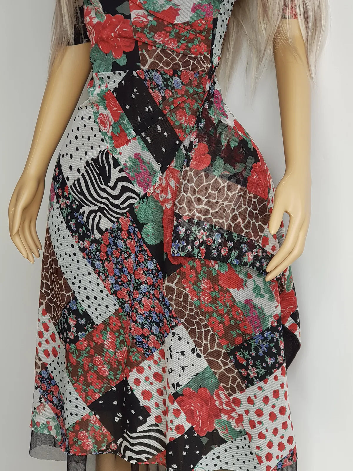 Vintage 90s Designer Flouncy Mesh Multi Layer Hourglass Dolce Vita Dress by New Zealand Designer