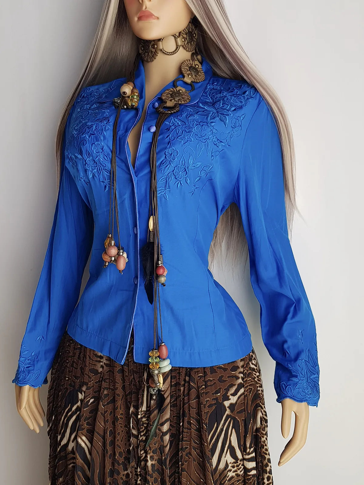 Heavily Embroidered Vintage Cowgirl Shirt - Vibrant Blue - Embroidered Chest & Sleeves - Fitted Hourglass - Stunning Embroidery & Piping - Button Front