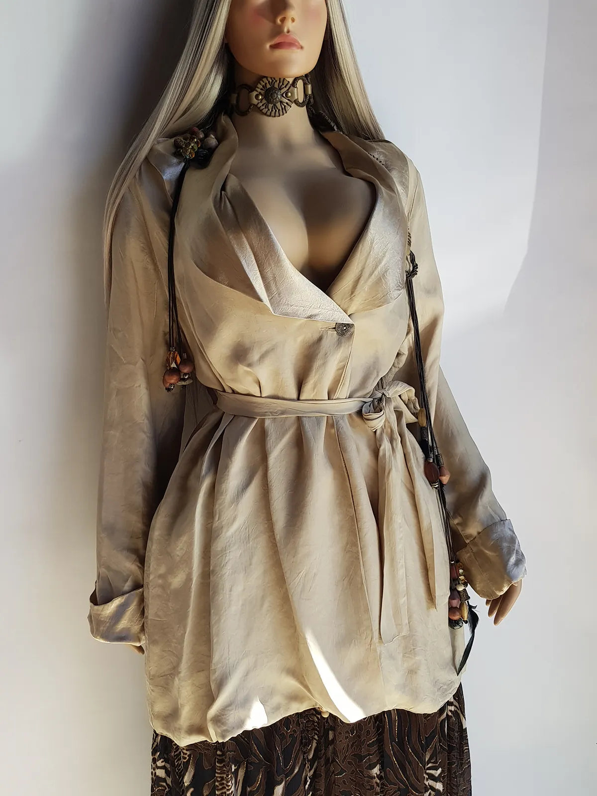 Dreamy Vintage Bohemian Slinky Jacket in Spectacular Pearl Tones - Iridescent Satin finish on Collar with Beautiful Inlaid Button - Tie Hourglass Waist - Perfect Layering Piece