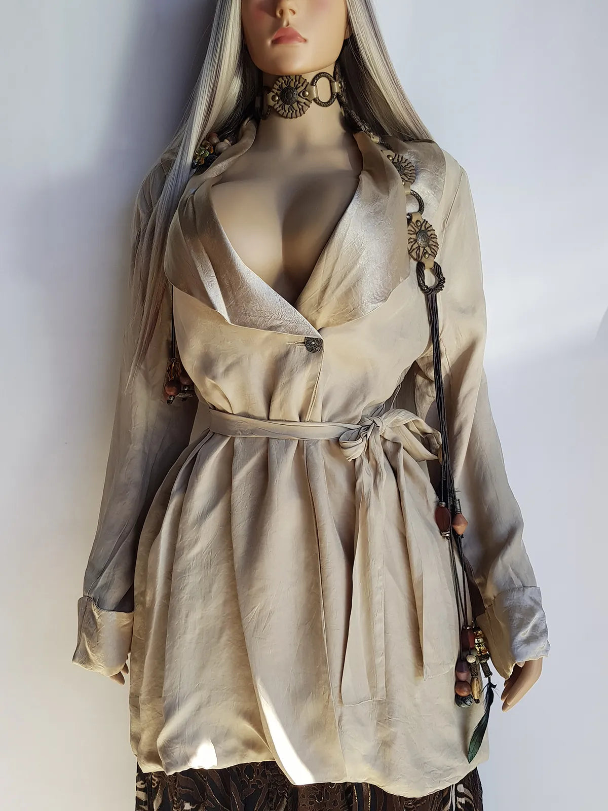 Dreamy Vintage Bohemian Slinky Jacket in Spectacular Pearl Tones - Iridescent Satin finish on Collar with Beautiful Inlaid Button - Tie Hourglass Waist - Perfect Layering Piece