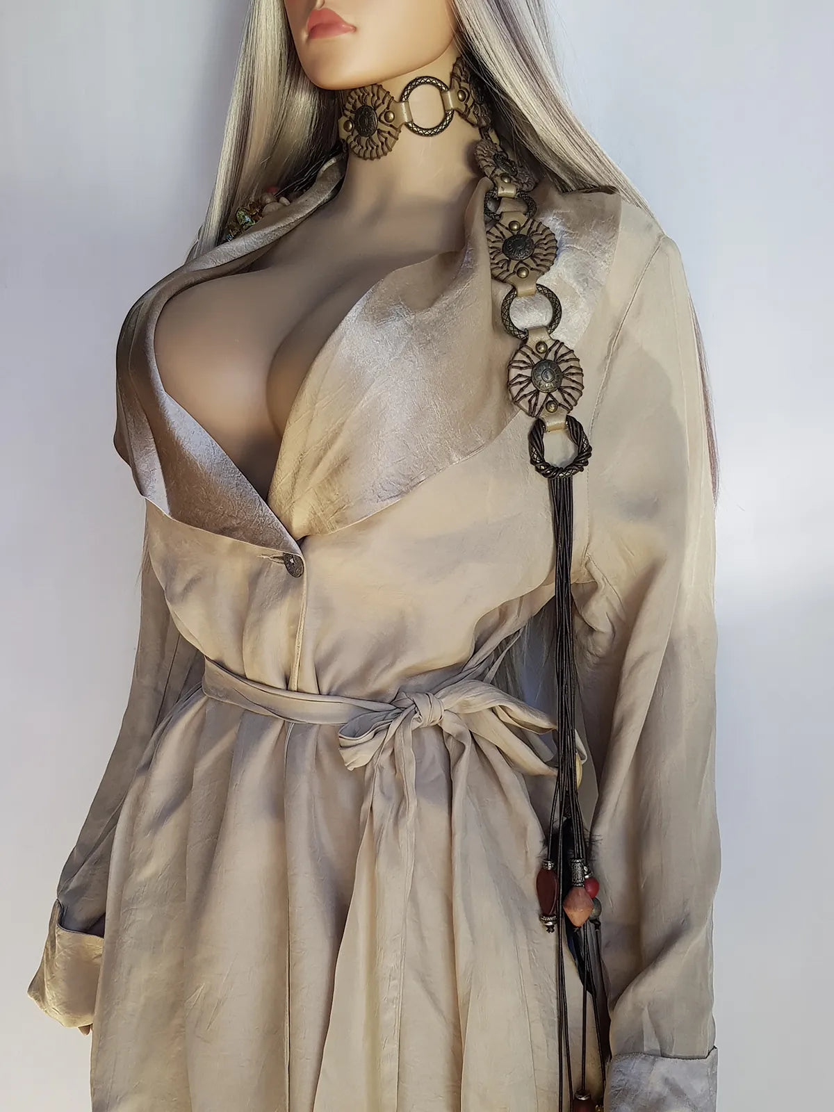 Dreamy Vintage Bohemian Slinky Jacket in Spectacular Pearl Tones - Iridescent Satin finish on Collar with Beautiful Inlaid Button - Tie Hourglass Waist - Perfect Layering Piece