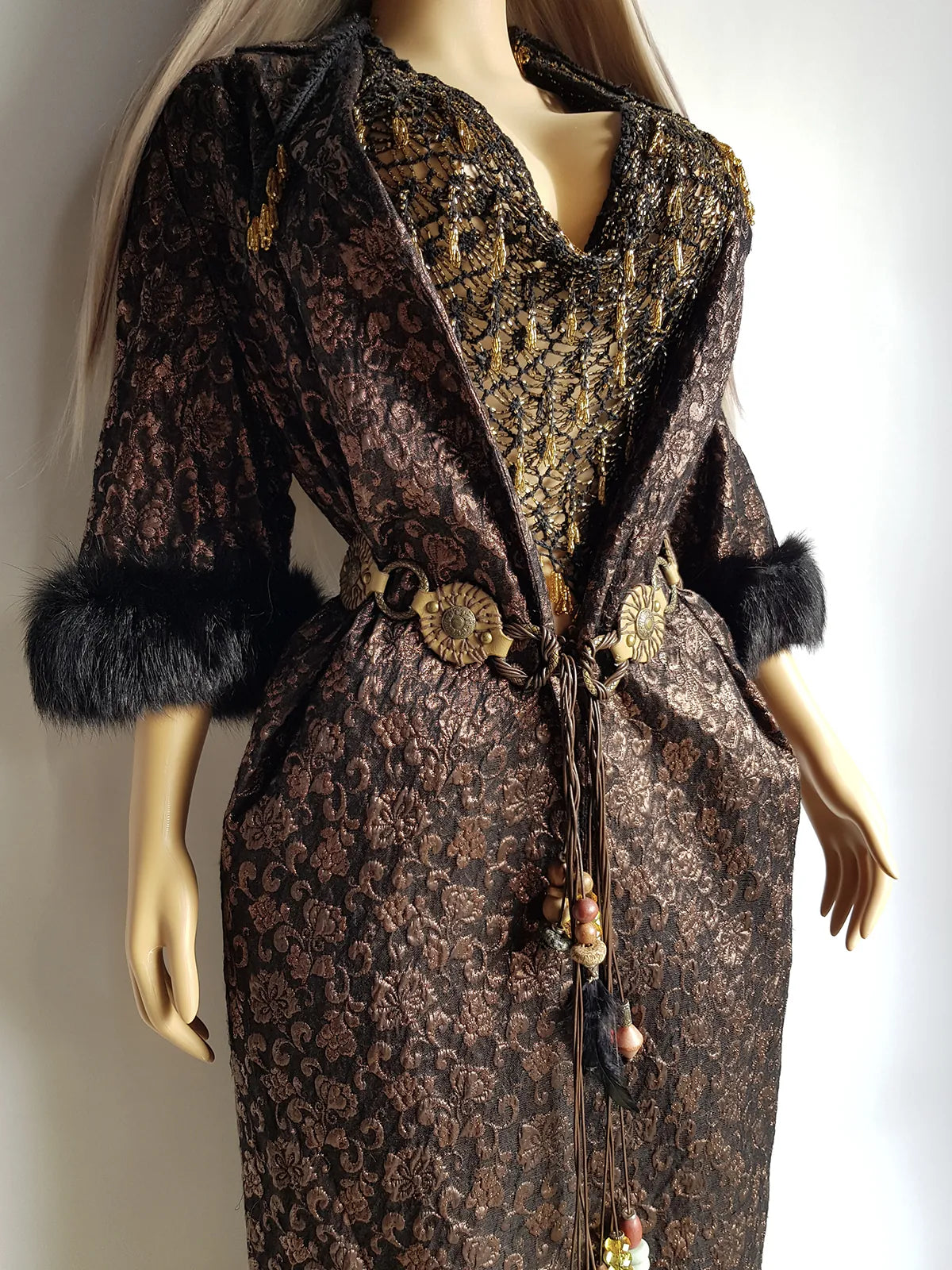 1950s Vintage Bronze Evening Coat with Fur Sleeves - Floral Metallic Print - Immaculate Tailoring - Fully Lined