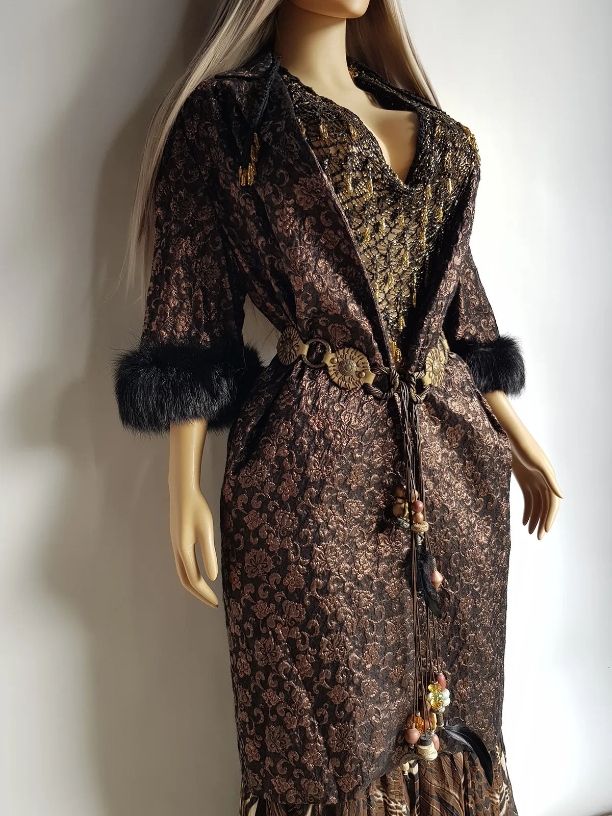 1950s Vintage Bronze Evening Coat with Fur Sleeves - Floral Metallic Print - Immaculate Tailoring - Fully Lined