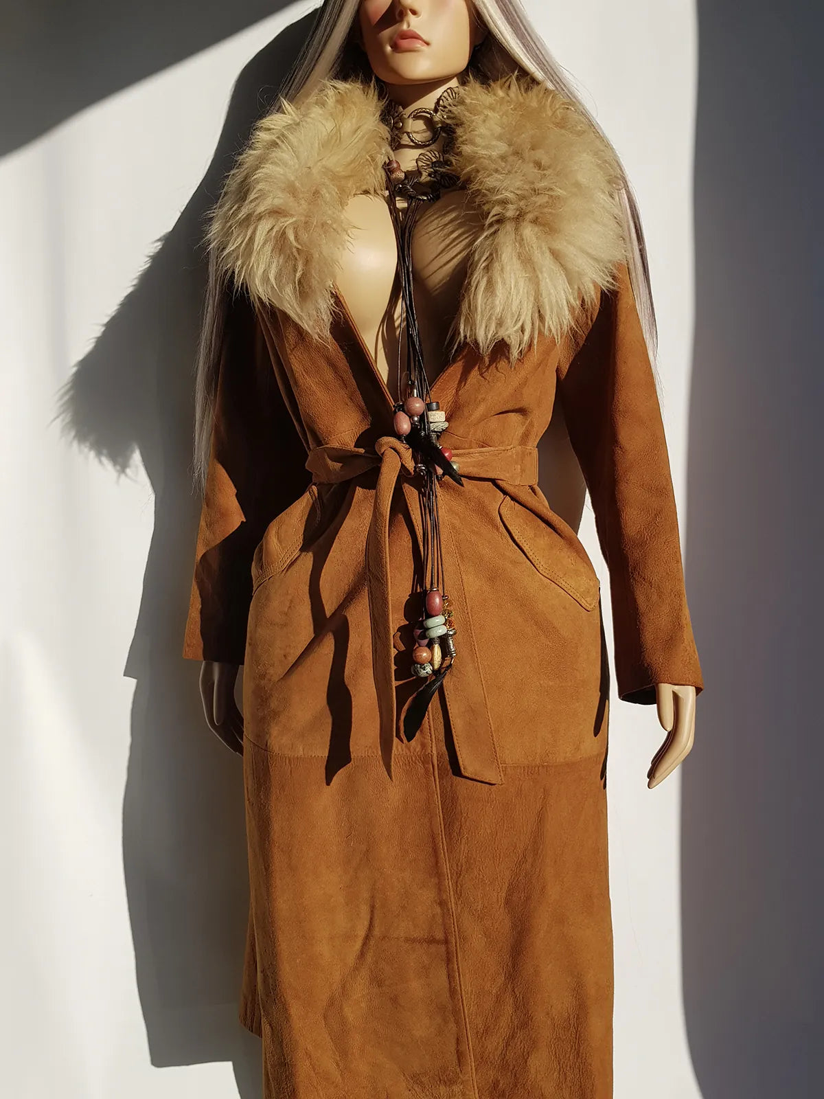 Vintage Genuine 1970s Rich Caramel - Buttery Soft Suede & Ultra Plush Fur Coat - 100% genuine Leather & Fur Collar - Fully Lined