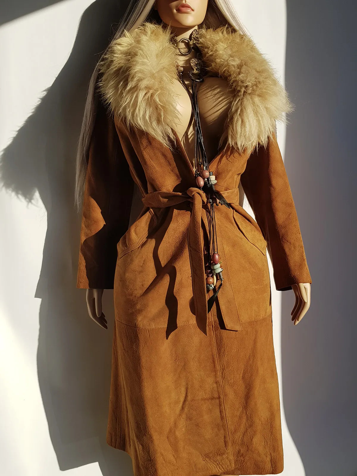 Vintage Genuine 1970s Rich Caramel - Buttery Soft Suede & Ultra Plush Fur Coat - 100% genuine Leather & Fur Collar - Fully Lined