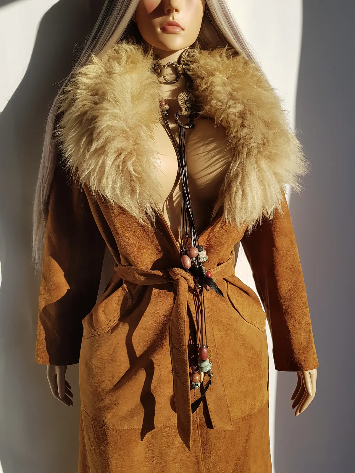 Vintage Genuine 1970s Rich Caramel - Buttery Soft Suede & Ultra Plush Fur Coat - 100% genuine Leather & Fur Collar - Fully Lined