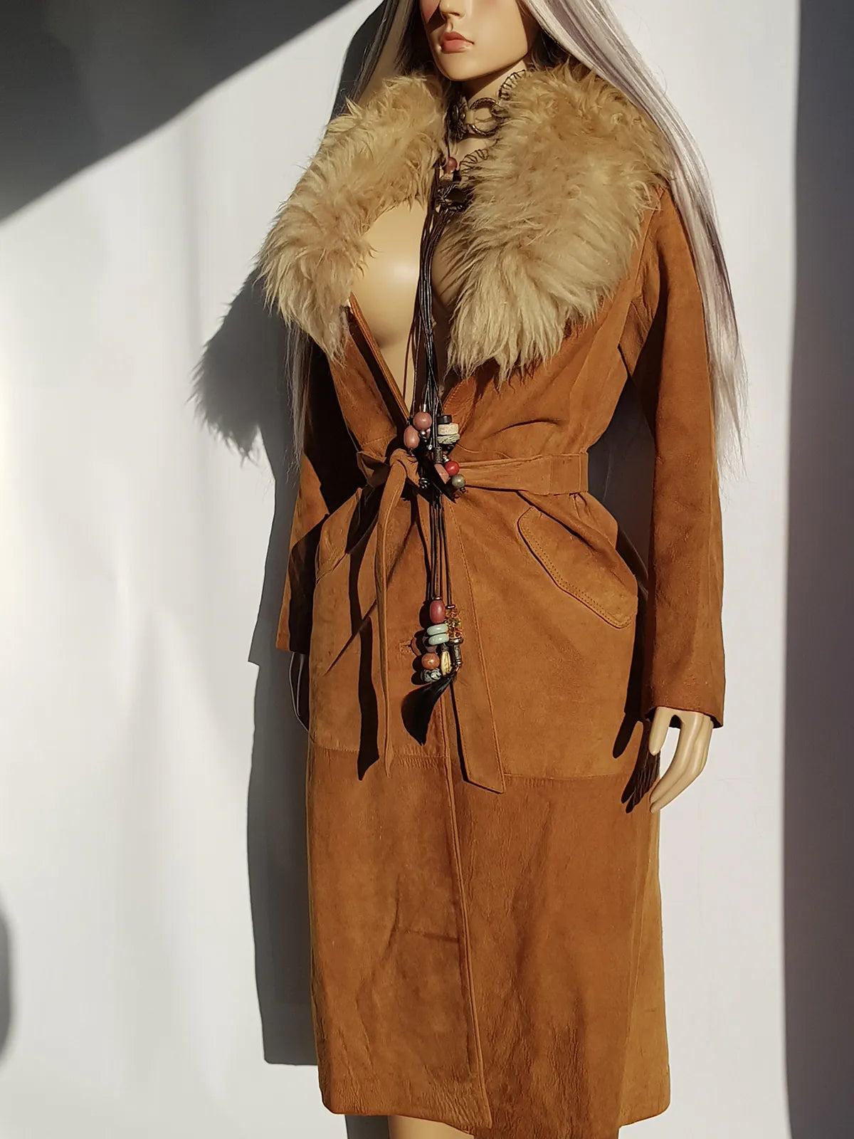 Vintage Genuine 1970s Rich Caramel - Buttery Soft Suede & Ultra Plush Fur Coat - 100% genuine Leather & Fur Collar - Fully Lined