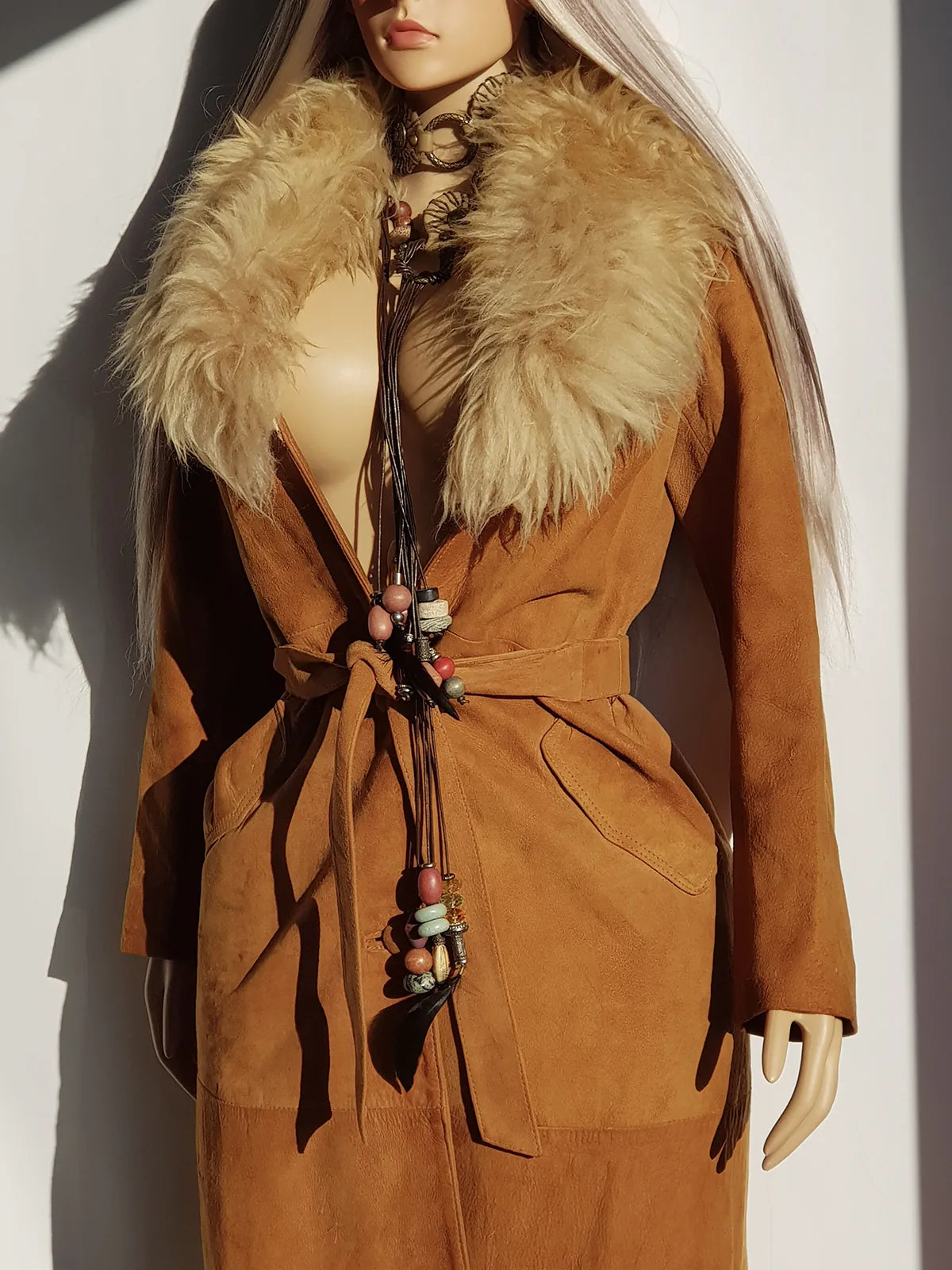 Vintage Genuine 1970s Rich Caramel - Buttery Soft Suede & Ultra Plush Fur Coat - 100% genuine Leather & Fur Collar - Fully Lined