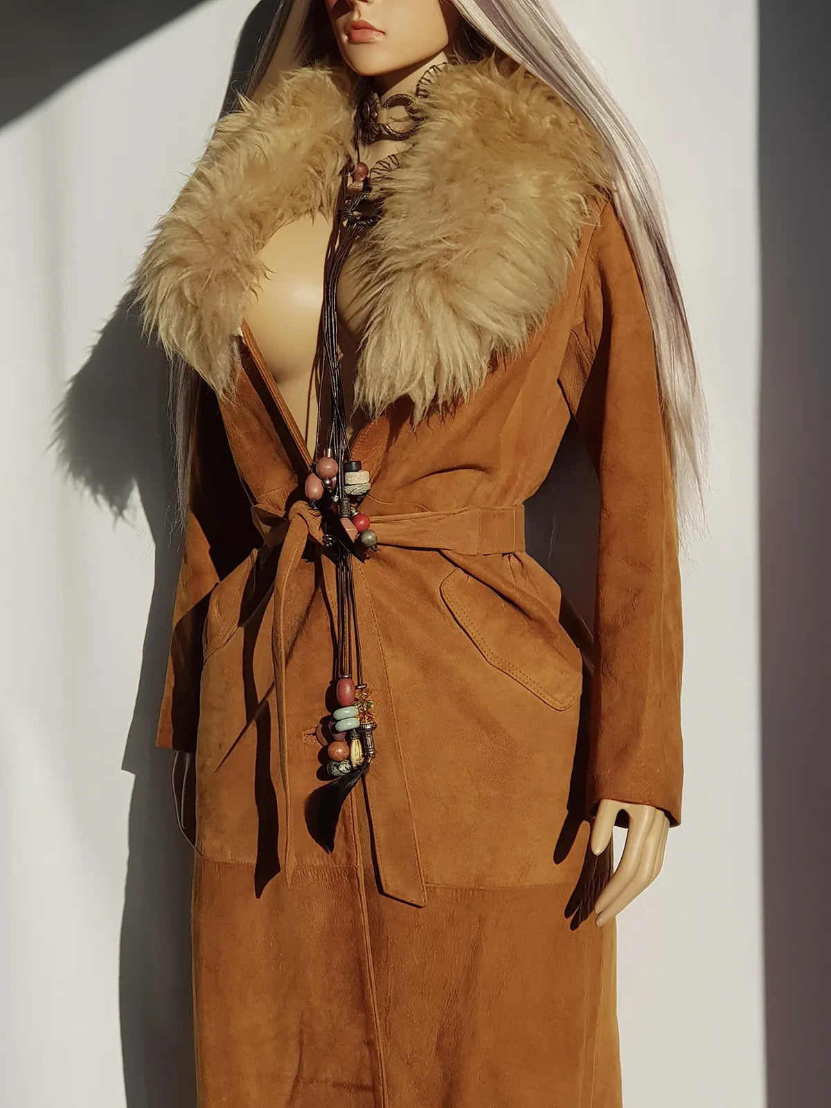 Vintage Genuine 1970s Rich Caramel - Buttery Soft Suede & Ultra Plush Fur Coat - 100% genuine Leather & Fur Collar - Fully Lined