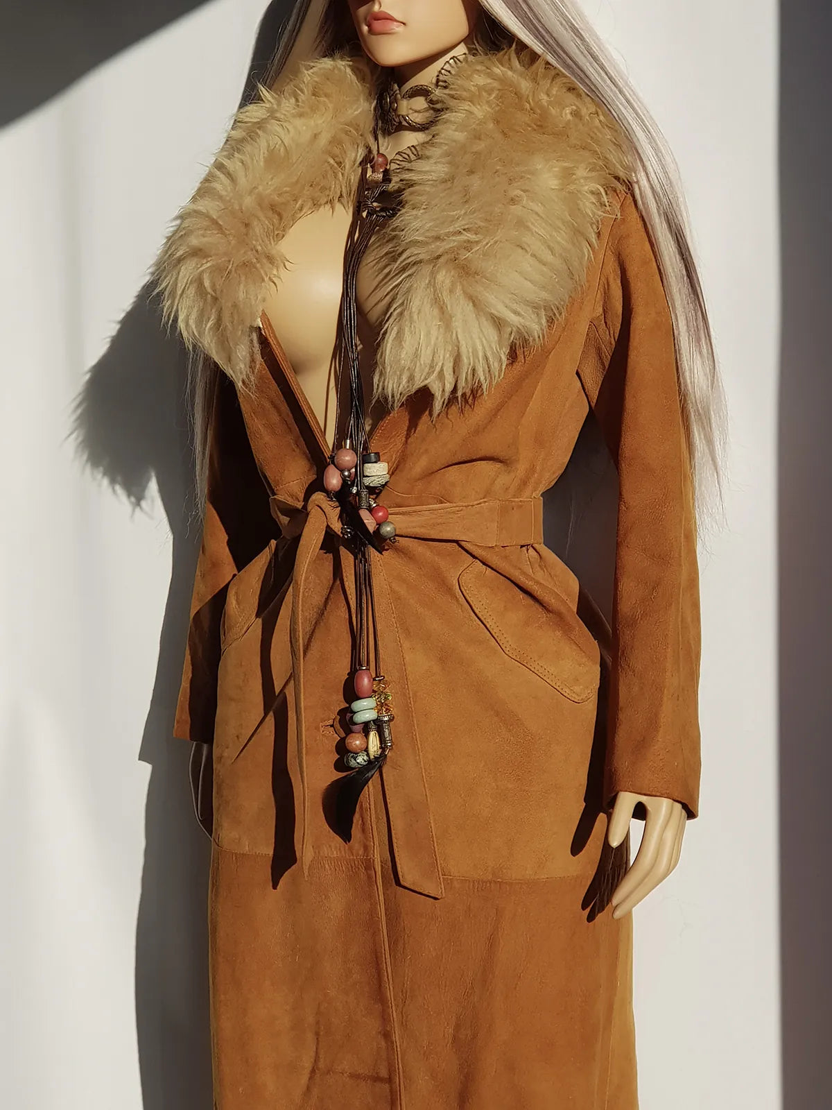 Vintage Genuine 1970s Rich Caramel - Buttery Soft Suede & Ultra Plush Fur Coat - 100% genuine Leather & Fur Collar - Fully Lined