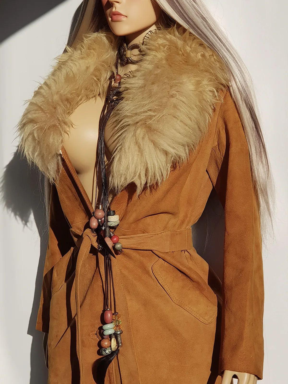Vintage Genuine 1970s Rich Caramel - Buttery Soft Suede & Ultra Plush Fur Coat - 100% genuine Leather & Fur Collar - Fully Lined