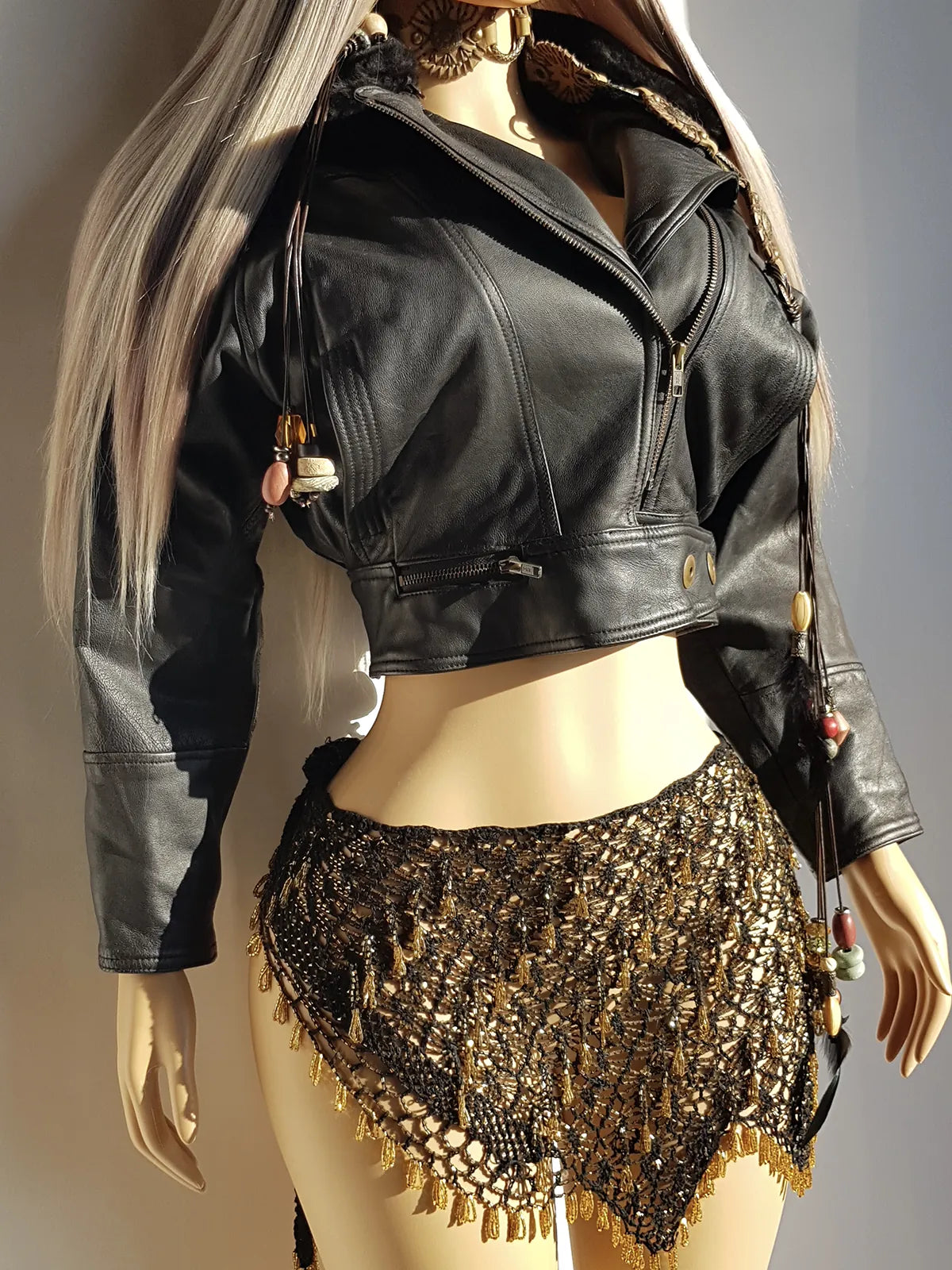 Italian Vintage 100% Genuine Leather 1980s Motorcycle Jacket - Quilted Feature Stitching - Metal Hardware - Fully Lined Jacket