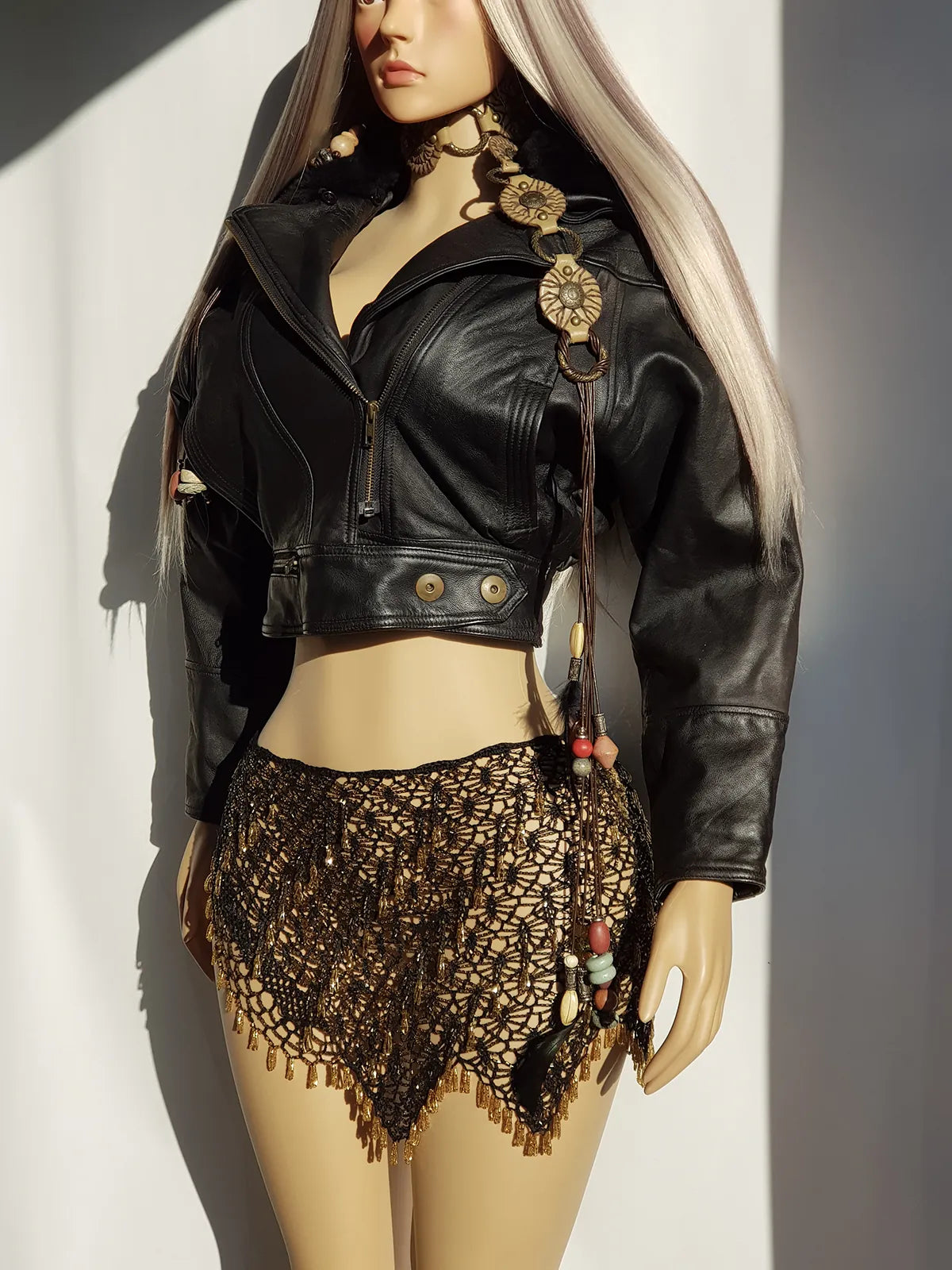 Italian Vintage 100% Genuine Leather 1980s Motorcycle Jacket - Quilted Feature Stitching - Metal Hardware - Fully Lined Jacket