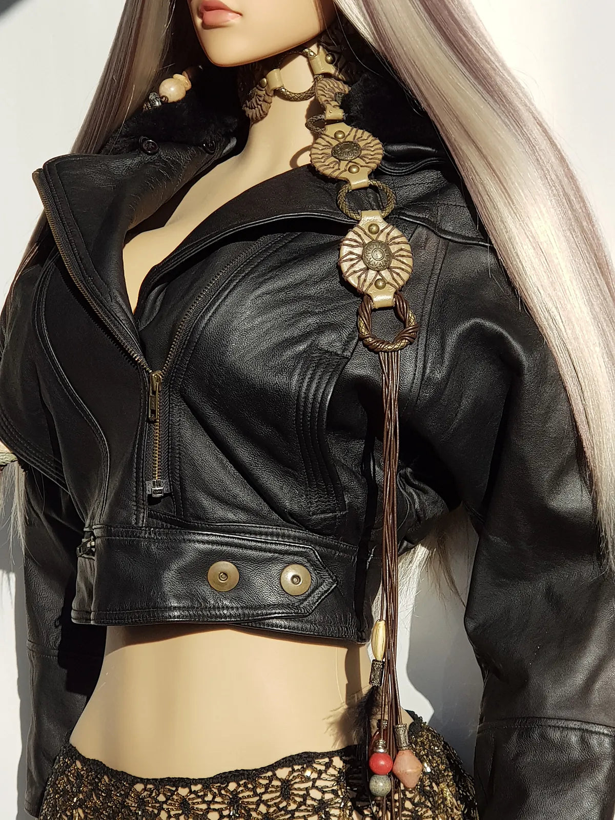 Italian Vintage 100% Genuine Leather 1980s Motorcycle Jacket - Quilted Feature Stitching - Metal Hardware - Fully Lined Jacket