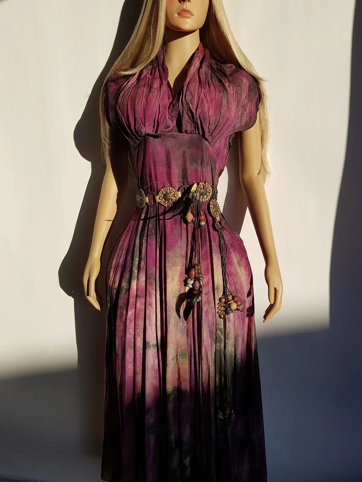 Spectacular 1950s Amethyst Purple & Green Toned Hand Dyed One of a Kind Hourglass Dress - Pure Cotton - Gathered Sculptural Bust - Fitted Waist - Flared Skirt