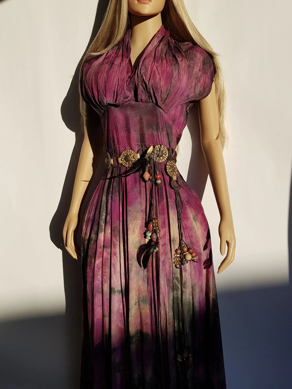 Spectacular 1950s Amethyst Purple & Green Toned Hand Dyed One of a Kind Hourglass Dress - Pure Cotton - Gathered Sculptural Bust - Fitted Waist - Flared Skirt