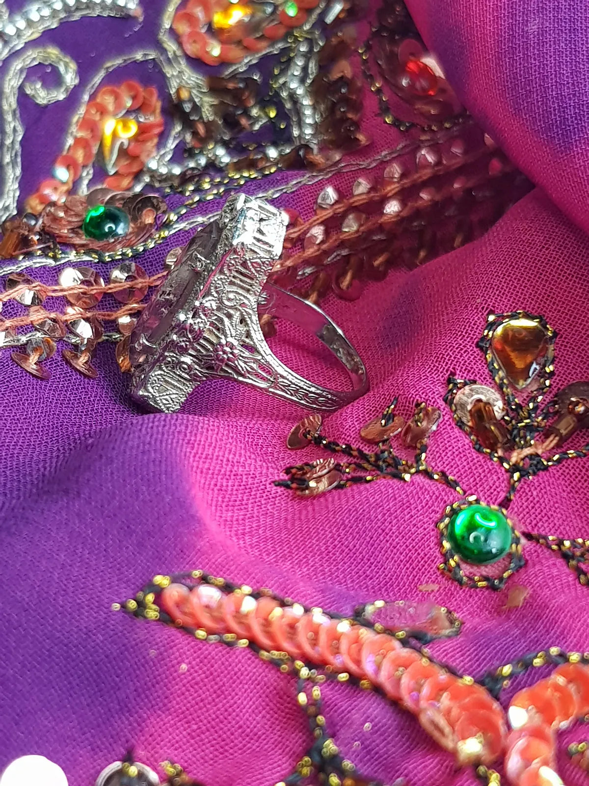 1920s Ethereal Art Deco - Amethyst & 14kt White Gold Ornate Ring - Stamped