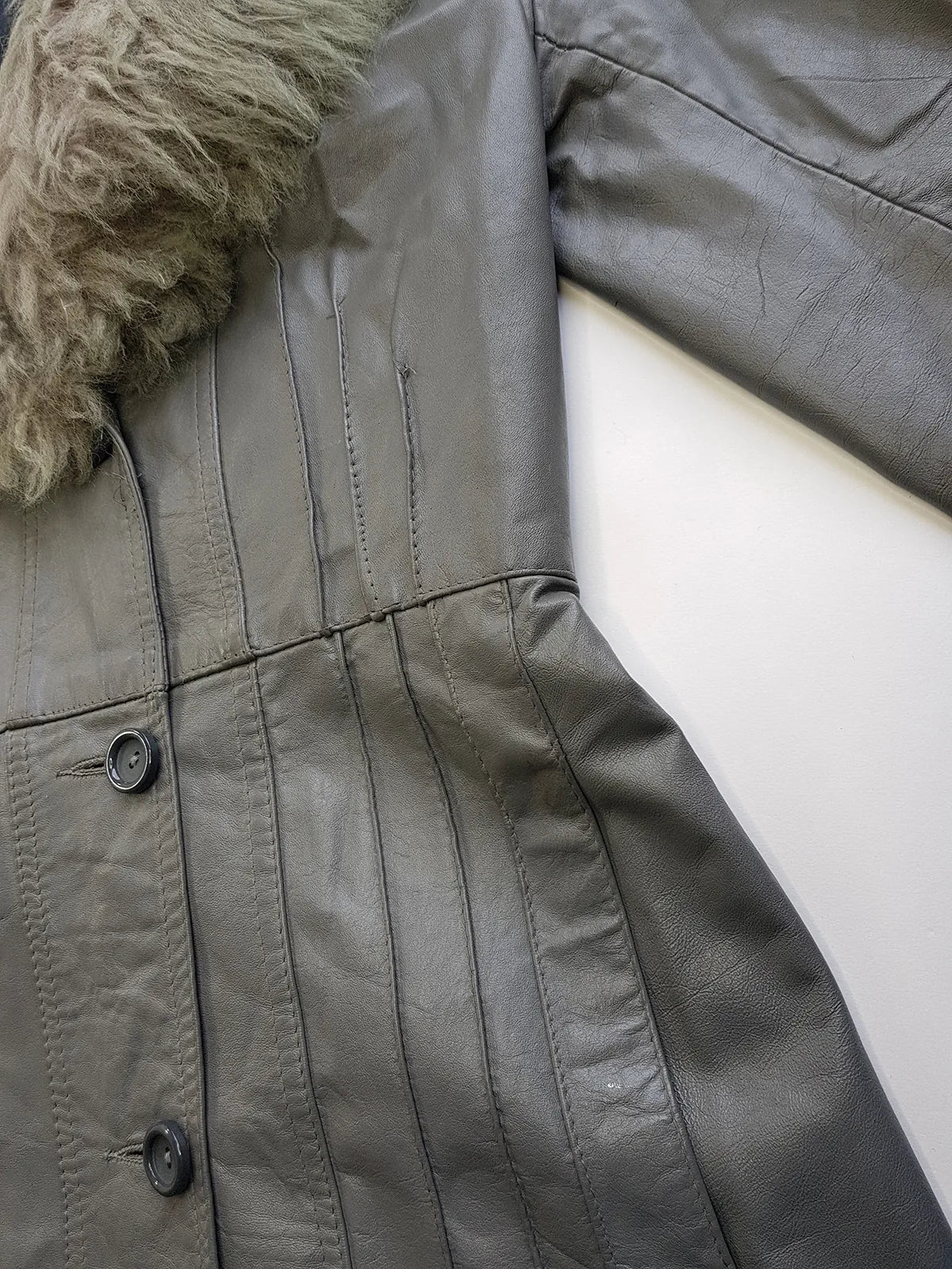 1970s Grey Spy Coat with Fur Collar - Penny Lane Almost Famous Leather Coat - Beautiful Leather Panelling & Perfect Knee Length