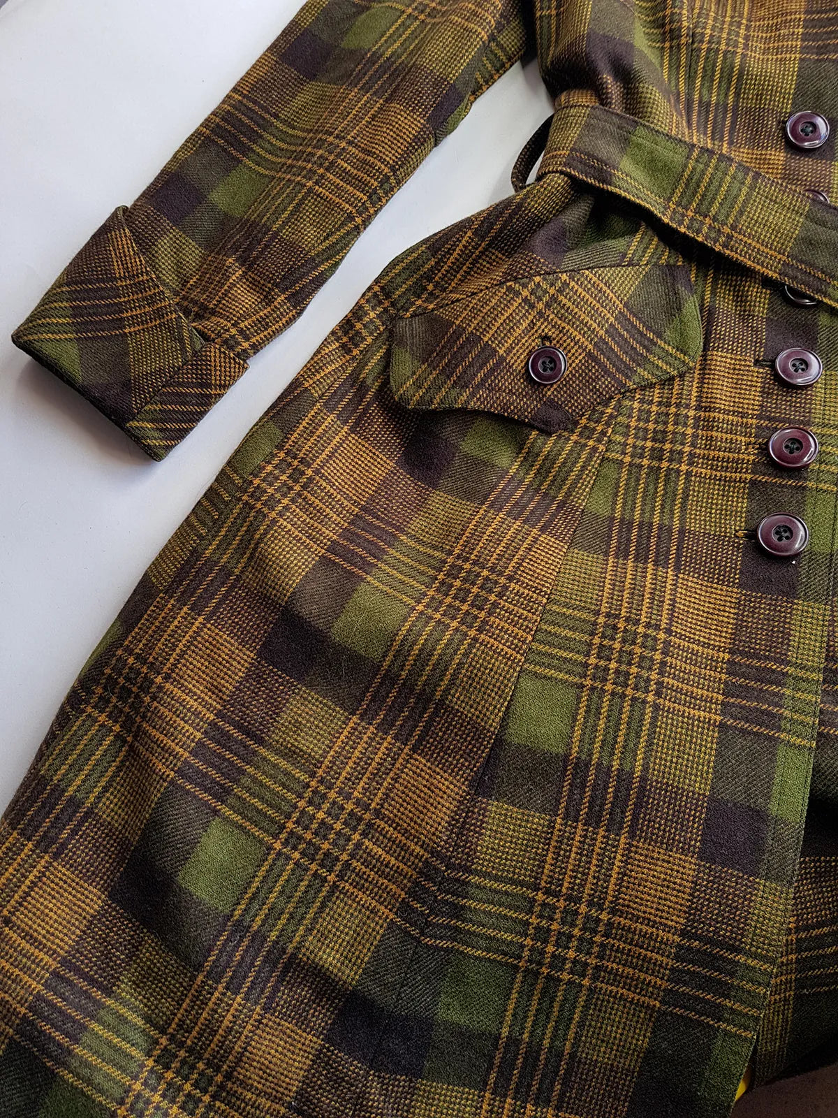 1970s Couture Tailoring Plaid Wool Coat - Absolute Perfection - Very Vivienne Westwood Style- Olive Green Mustard Tones - Stiff Collar & Beautifully Cut Pockets