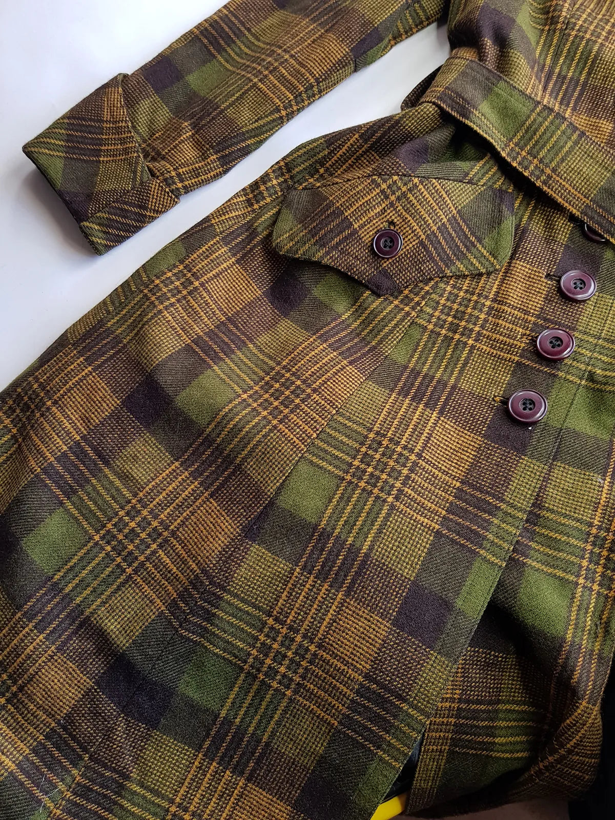 1970s Couture Tailoring Plaid Wool Coat - Absolute Perfection - Very Vivienne Westwood Style- Olive Green Mustard Tones - Stiff Collar & Beautifully Cut Pockets