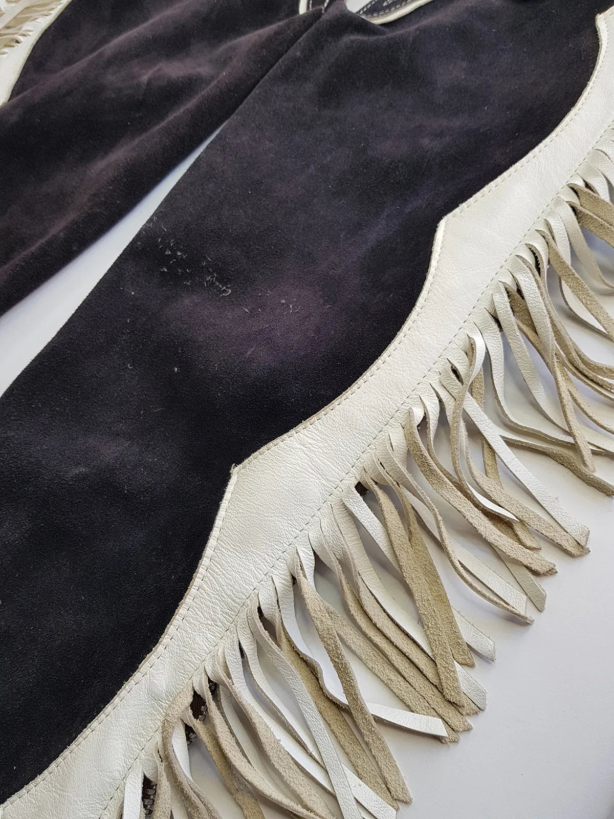 1950s Geniune Authentic Cowgirl Princess - Beautiful Soft Suede & Leather Tassel Chaps - Black & White - Chunky Metal Zippers - Perfect Fit - Iconic for a Costume