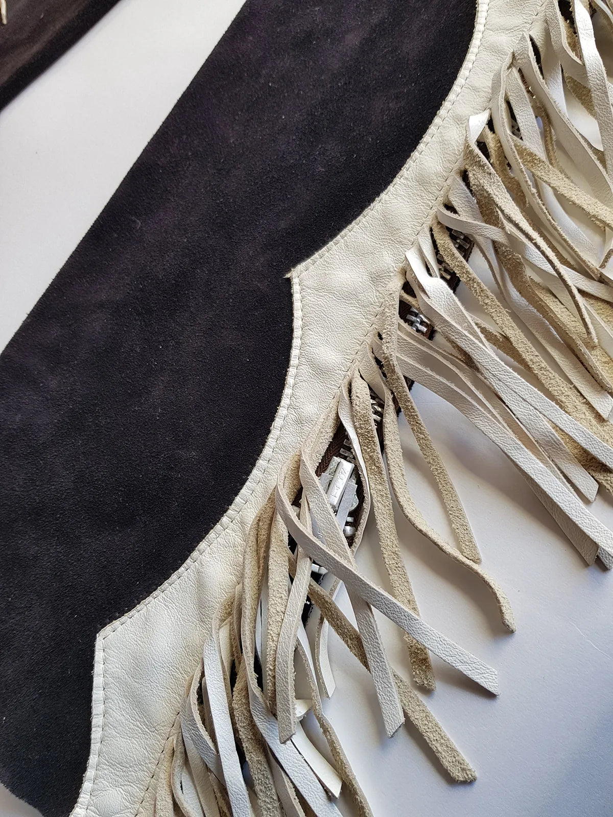 1950s Geniune Authentic Cowgirl Princess - Beautiful Soft Suede & Leather Tassel Chaps - Black & White - Chunky Metal Zippers - Perfect Fit - Iconic for a Costume