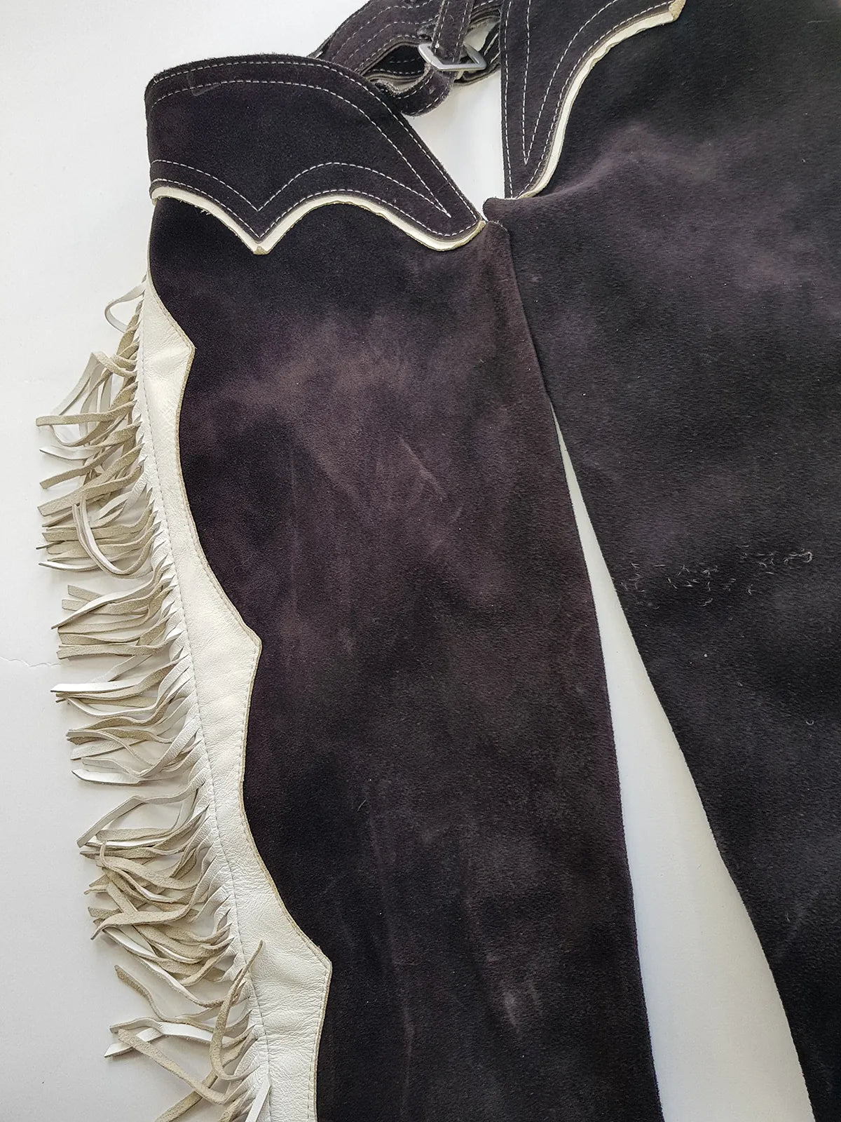 1950s Geniune Authentic Cowgirl Princess - Beautiful Soft Suede & Leather Tassel Chaps - Black & White - Chunky Metal Zippers - Perfect Fit - Iconic for a Costume