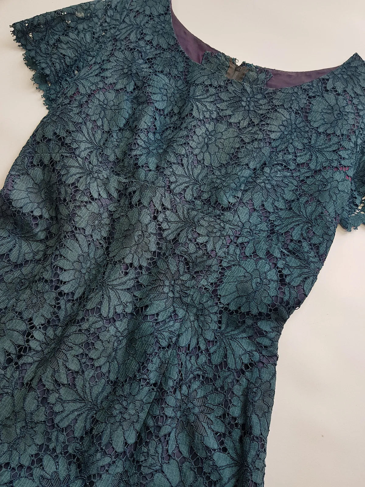 1950s Vintage Peacock Lace Dress - Scalloped Lace Hemline - Immaculate Tailoring - Fully Lined