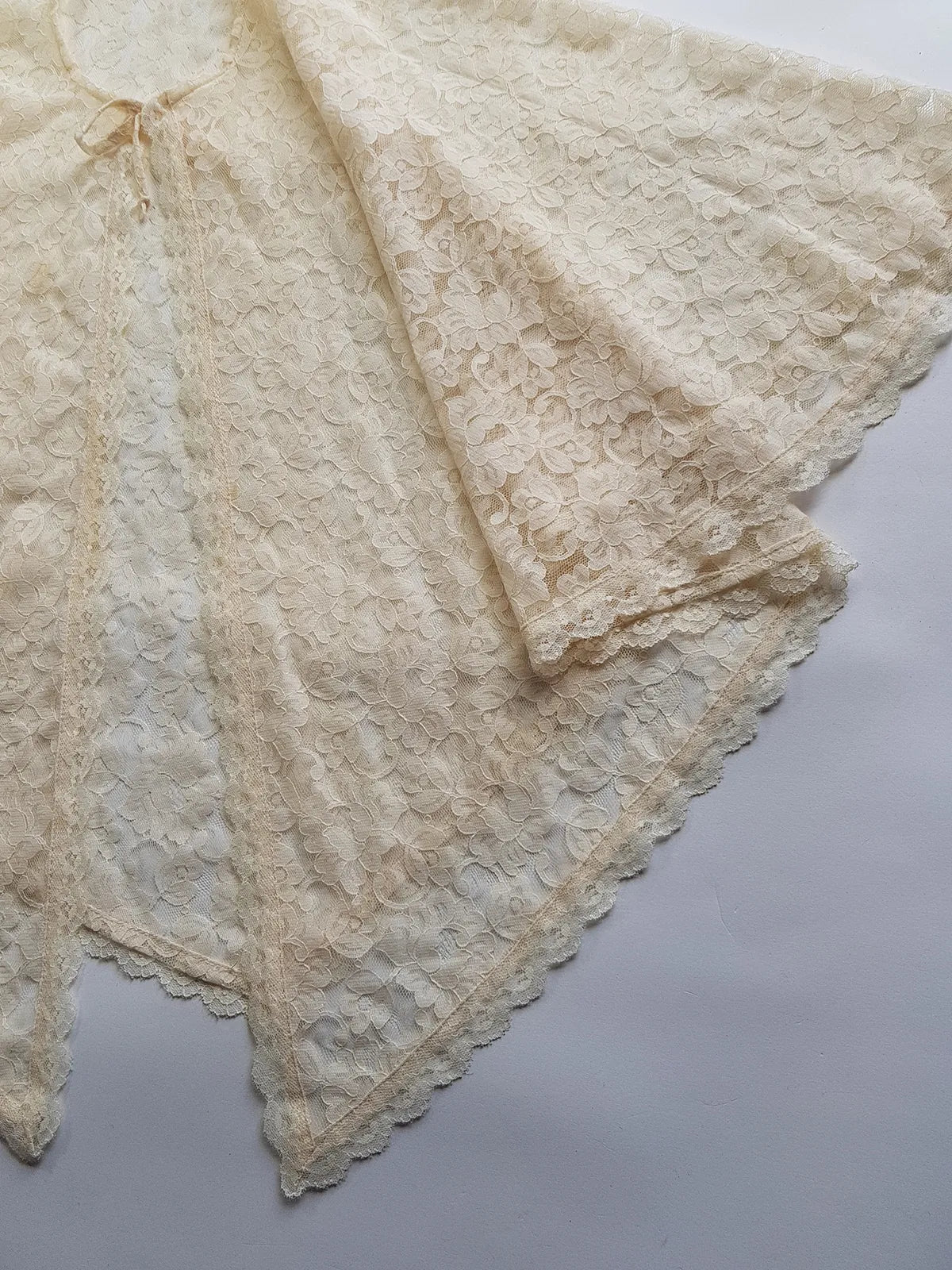 Ethereal Angelic 1950s Cape in the Lightest Ivory / Creme Lace - Ornate Edging & Tie at the front of the neck