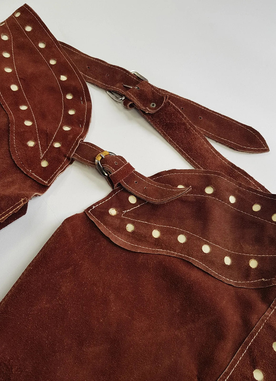 1970s Geniune Suede Cowgirl Tassel Chaps - Beautiful Soft Suede & Leather Tassel Chaps - Rich Tobacco Brown- Chunky Metal Zippers - Perfect Fit -  Iconic for a Costume