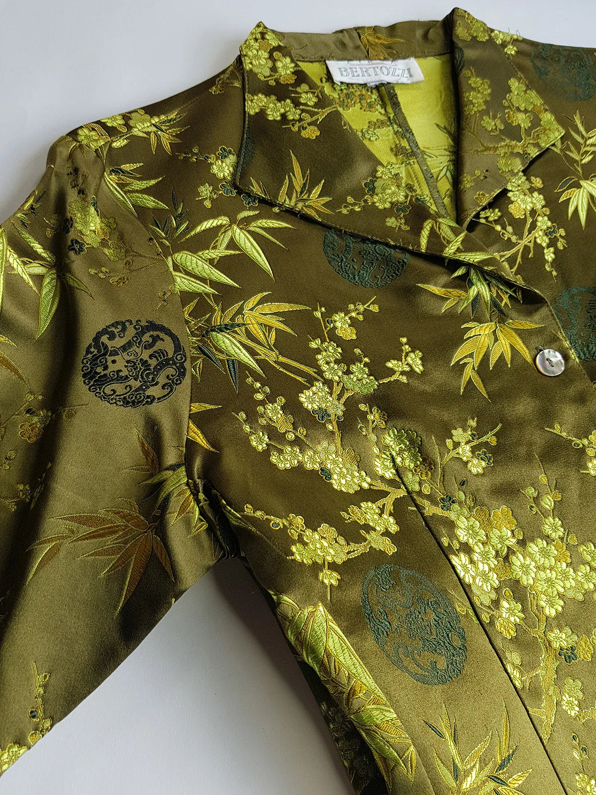 1990s Spectacular Olive Green Oriental Vintage Brocade Jacket - Tailored Fitted - Unbelievably Gorgeous Iridescent Print