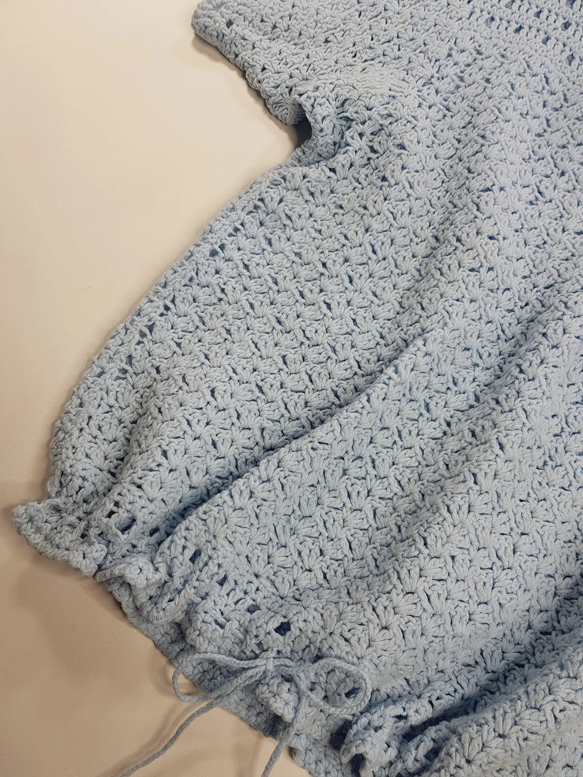 Very Sweet 1950s Rare Handmade knit top in Baby Blue - So Marilyn Monroe off-duty Vibes - Hand knitted pure wool - Square Neck - Drawstring Cinched Waist & Little Tassels