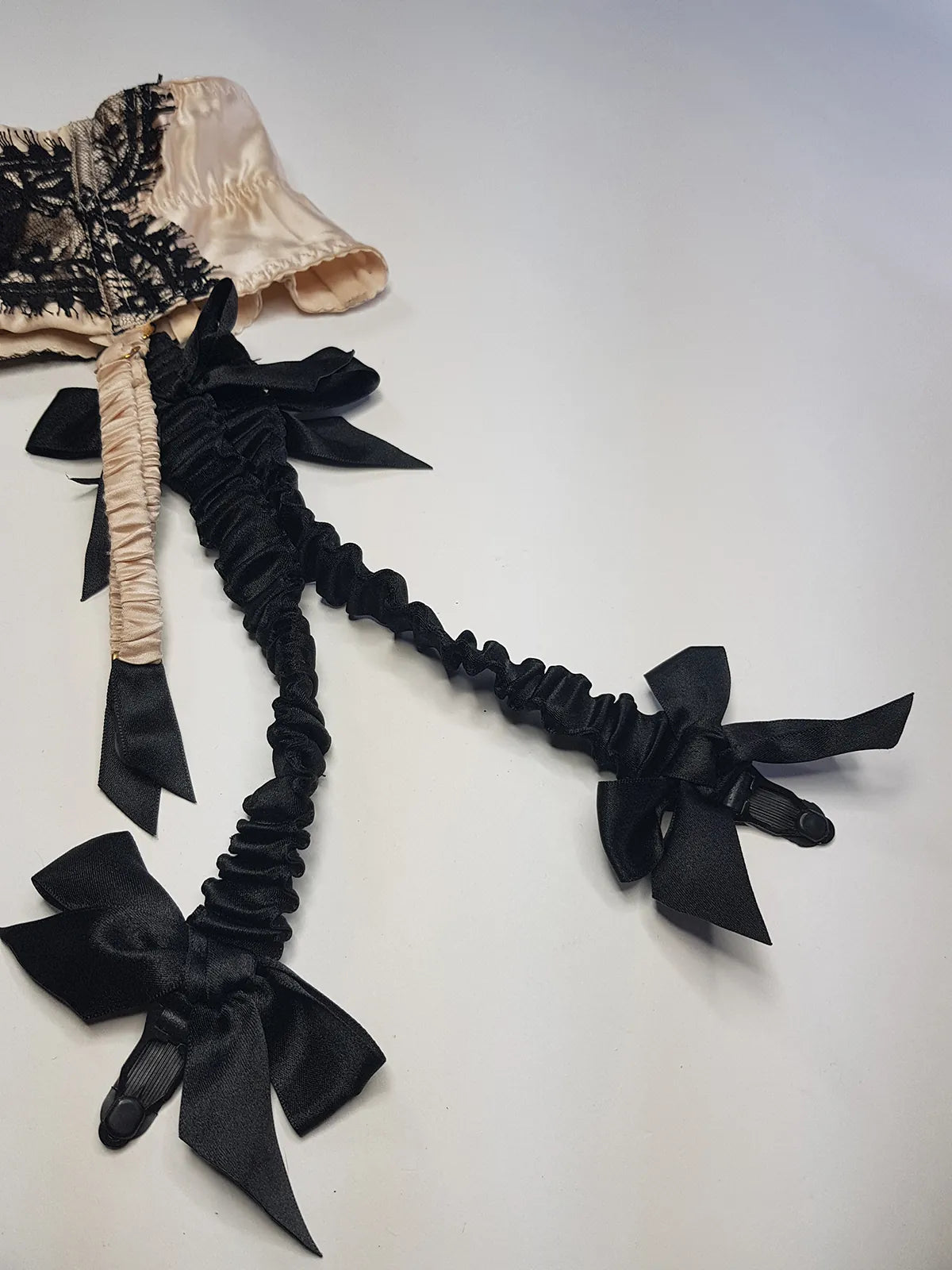 Agent Provocateur 2000s Champagne & Black Lingerie Suspender Belt with custom made suspenders with Bows - Satin & Eyelash Lace