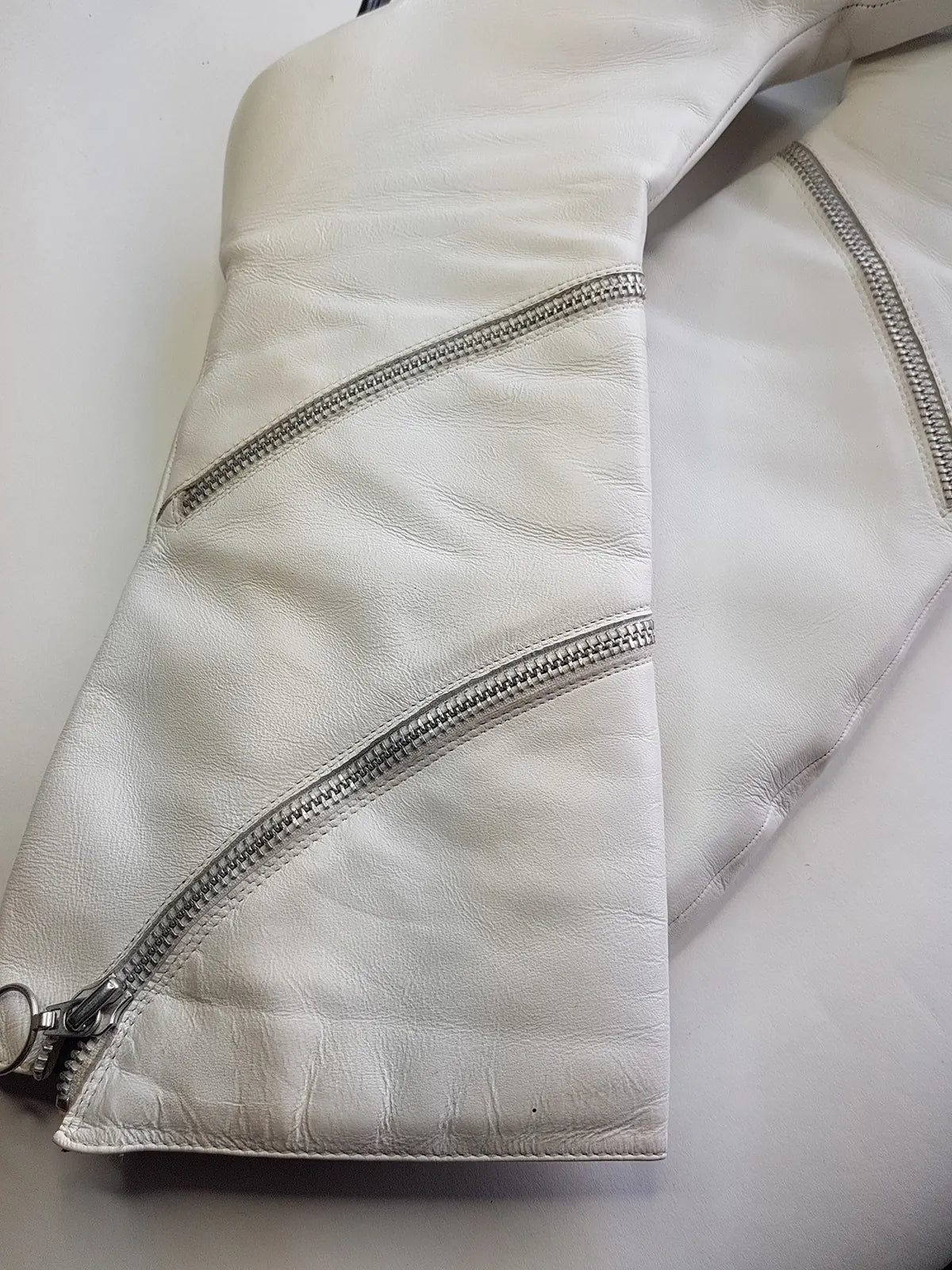 90S super sexy stiletto boots - knee high - metal hardware - wrap around metal zipper - glam rock / rockstar girlfriend