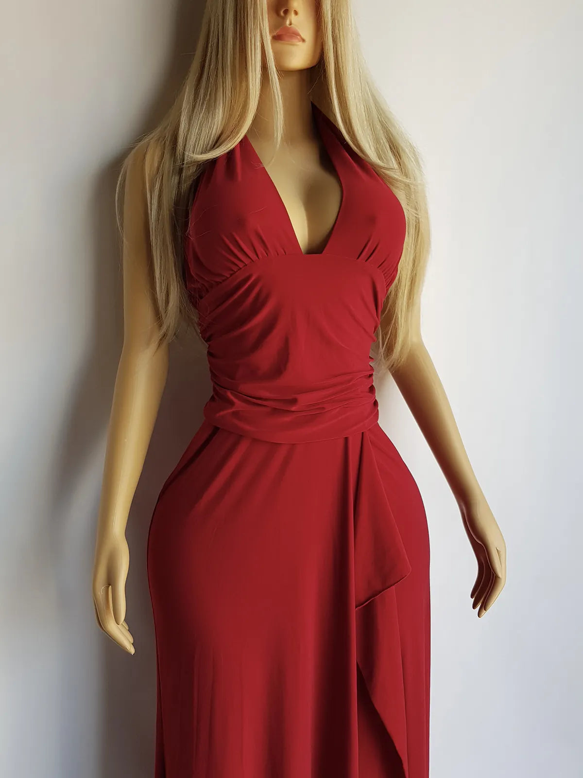 90s Super Sexy Red Goddess Gown - Absolutely Beautiful Silhouette with Halter Top & Hip Ruching - Stretch body hugging high quality draped jersey fabric