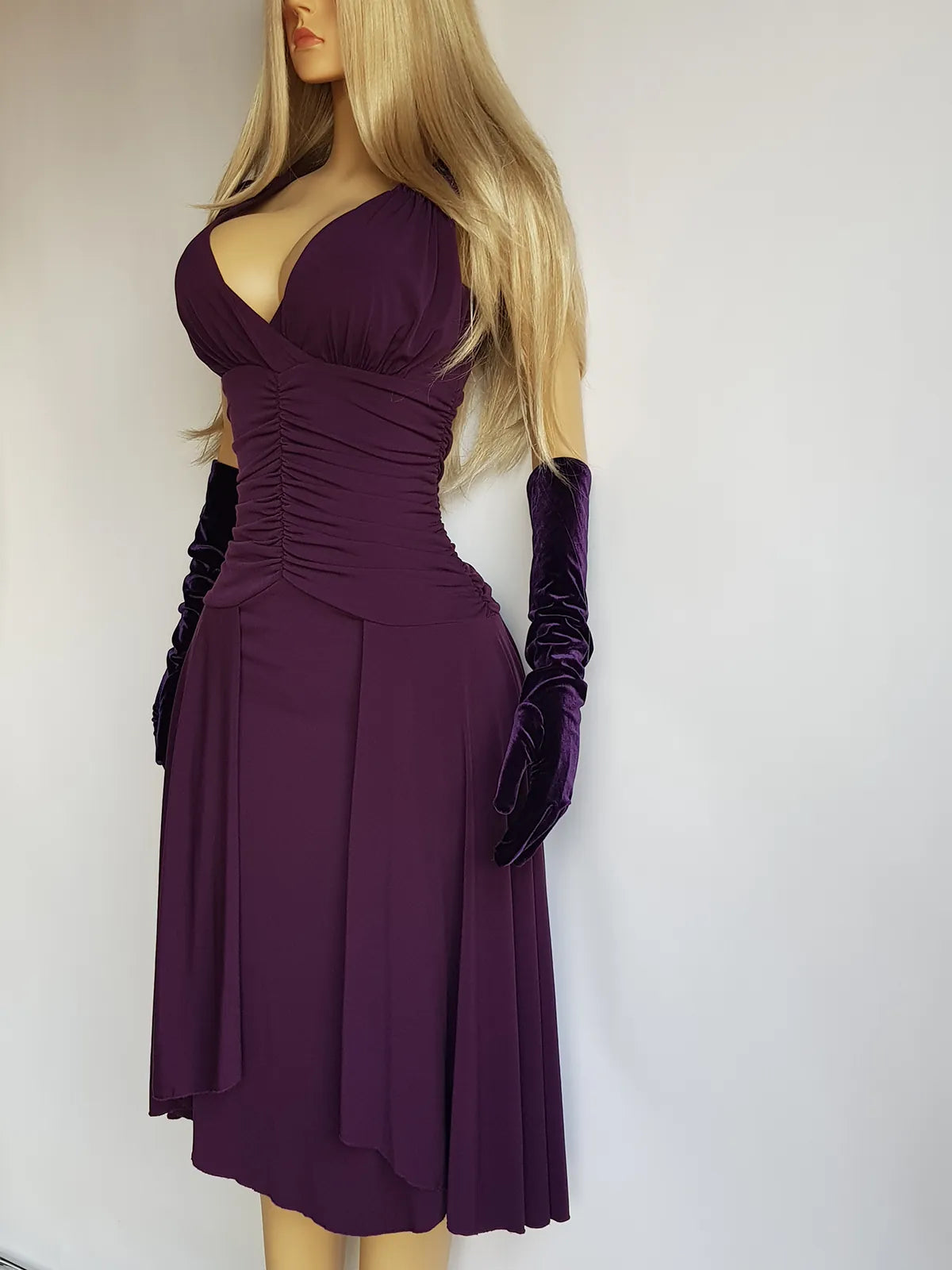 90s Sexy Purple Goddess Gown - Absolutely Beautiful Silhouette with Draped Bust & Waist Ruching - Stretch body hugging high quality draped jersey fabric