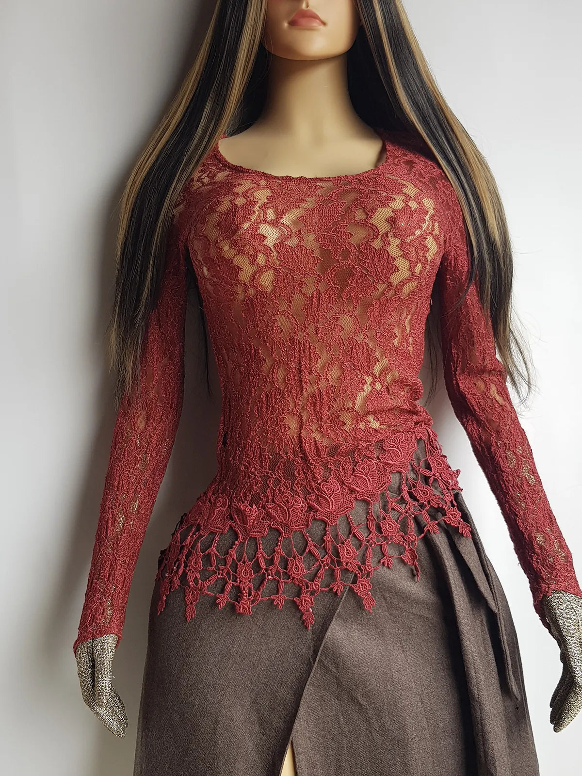 1990s Whimsigoth Mystic Rose Floral Full Lace Top - Ornate Rose Hemline - Very 90s Dreamgirl