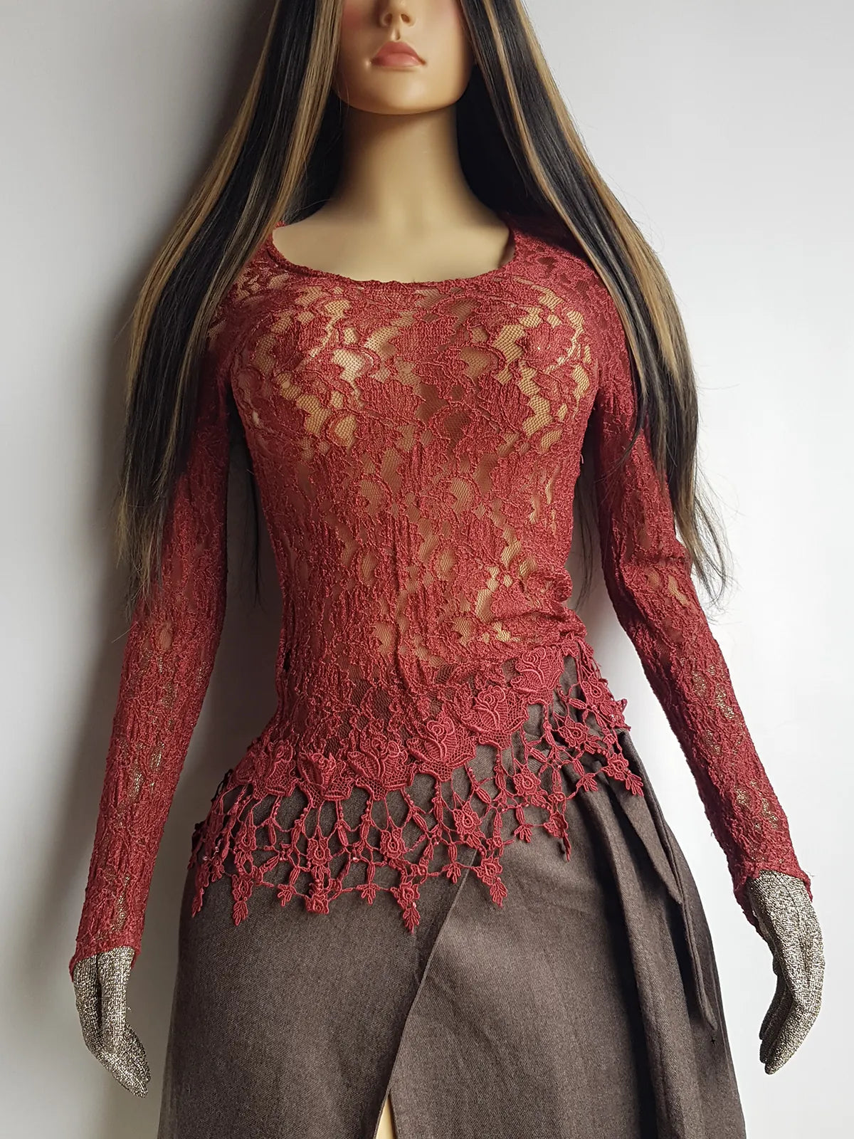 1990s Whimsigoth Mystic Rose Floral Full Lace Top - Ornate Rose Hemline - Very 90s Dreamgirl