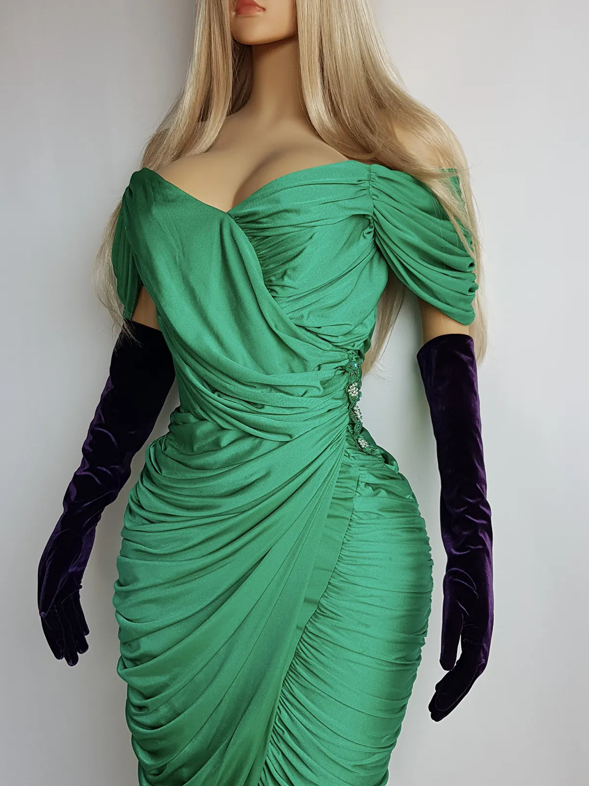 Authentic Vintage Unbelievably Gorgeous Emerald Green Grecian Dress - Boned Bust & Extreme hourglass - Beaded Waist Applique - Curve hugging stretch Jersey