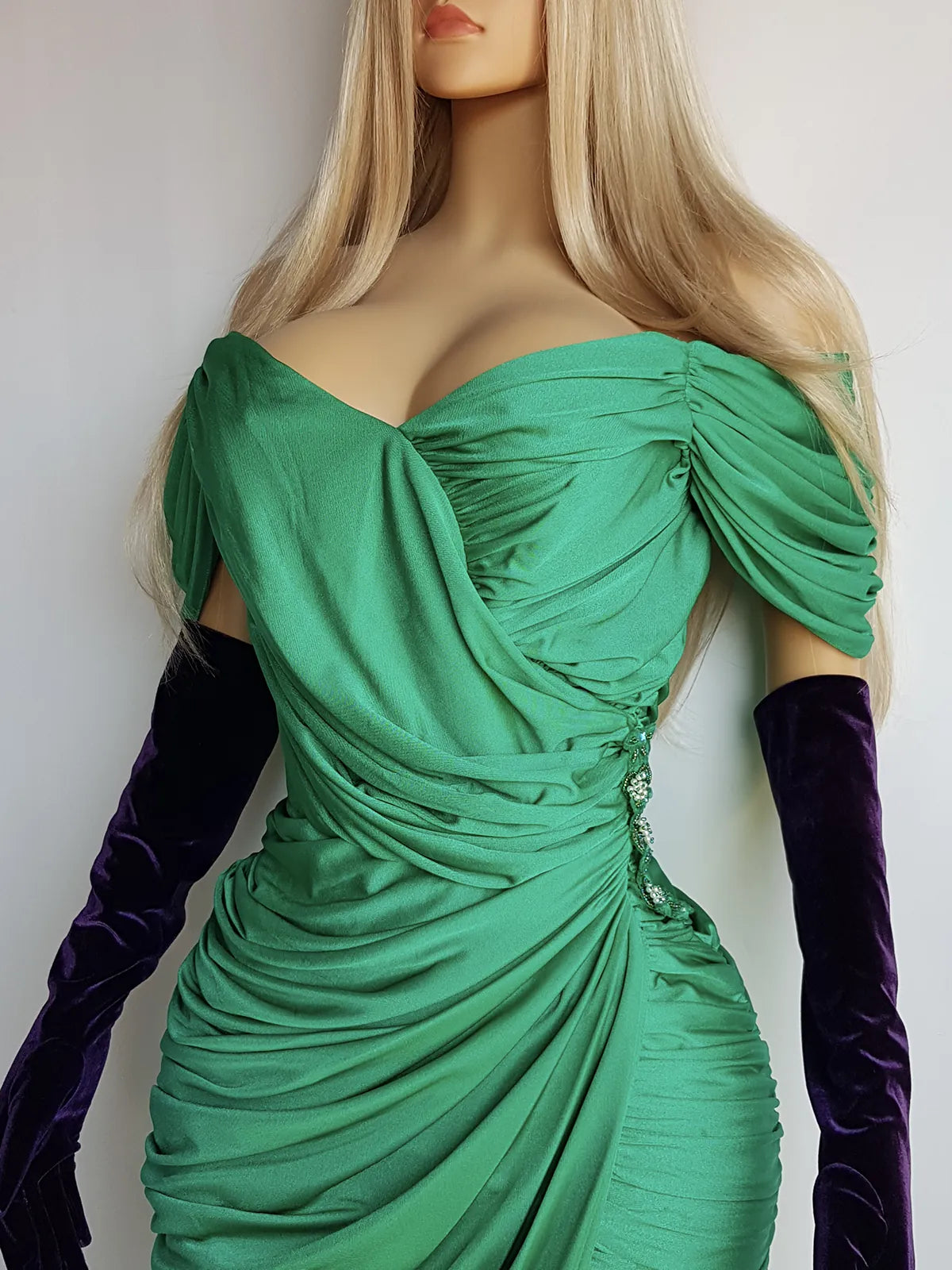 Authentic Vintage Unbelievably Gorgeous Emerald Green Grecian Dress - Boned Bust & Extreme hourglass - Beaded Waist Applique - Curve hugging stretch Jersey