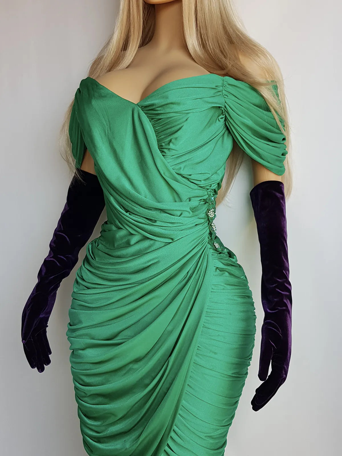 Authentic Vintage Unbelievably Gorgeous Emerald Green Grecian Dress - Boned Bust & Extreme hourglass - Beaded Waist Applique - Curve hugging stretch Jersey