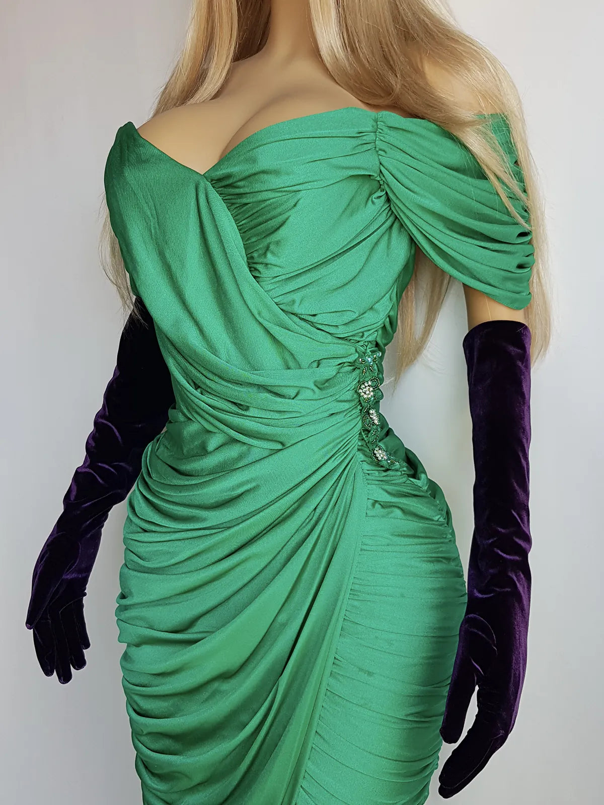 Authentic Vintage Unbelievably Gorgeous Emerald Green Grecian Dress - Boned Bust & Extreme hourglass - Beaded Waist Applique - Curve hugging stretch Jersey