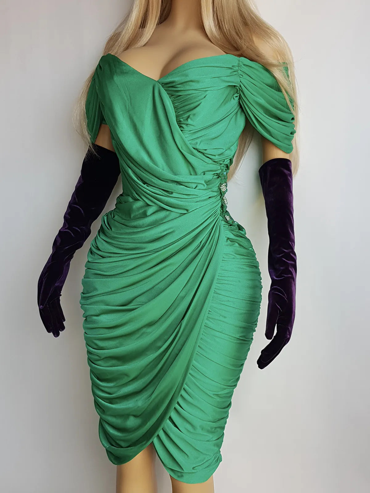 Authentic Vintage Unbelievably Gorgeous Emerald Green Grecian Dress - Boned Bust & Extreme hourglass - Beaded Waist Applique - Curve hugging stretch Jersey