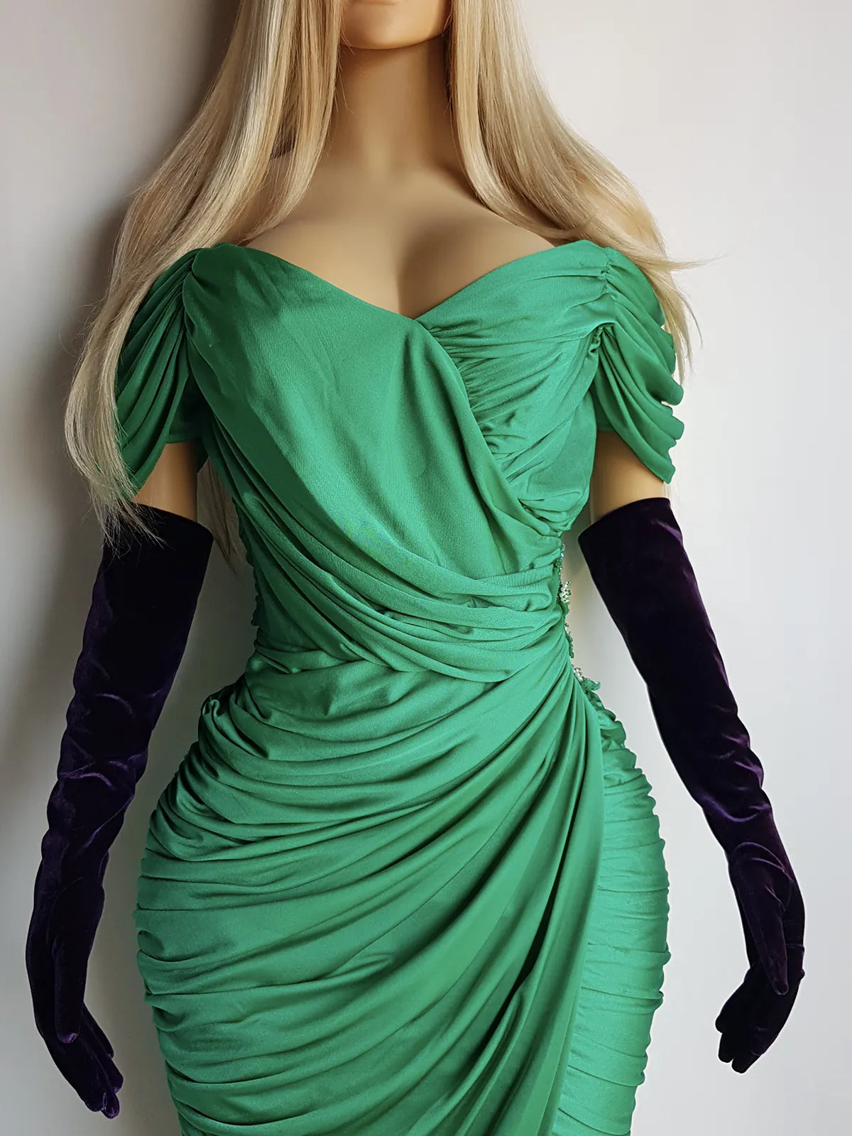 Authentic Vintage Unbelievably Gorgeous Emerald Green Grecian Dress - Boned Bust & Extreme hourglass - Beaded Waist Applique - Curve hugging stretch Jersey