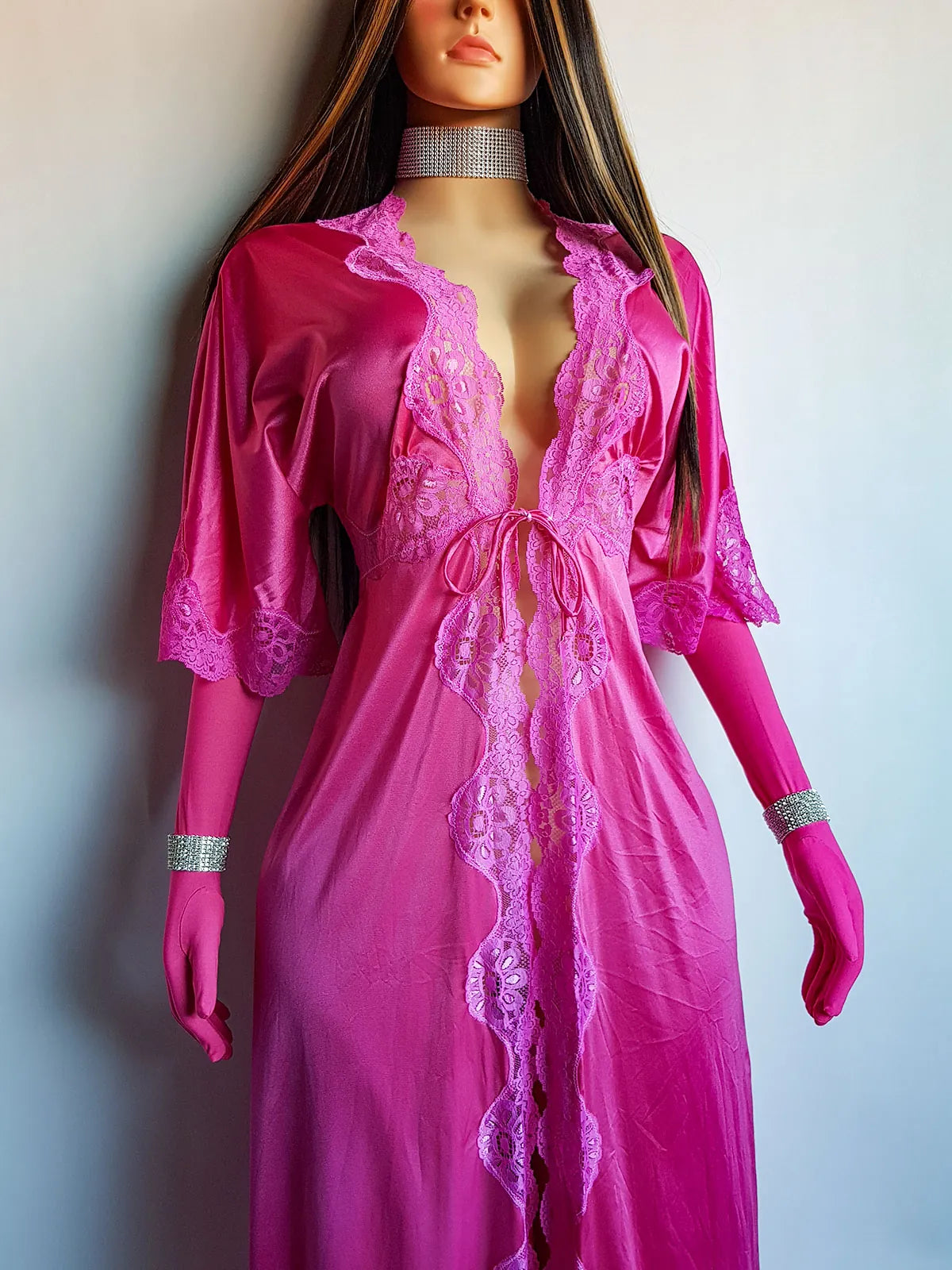 Authentic Vintage Slinky Lace & Satin Floor Length Robe in Rich Pink - Tie Front - Elbow Length sleeves - Open from the waist