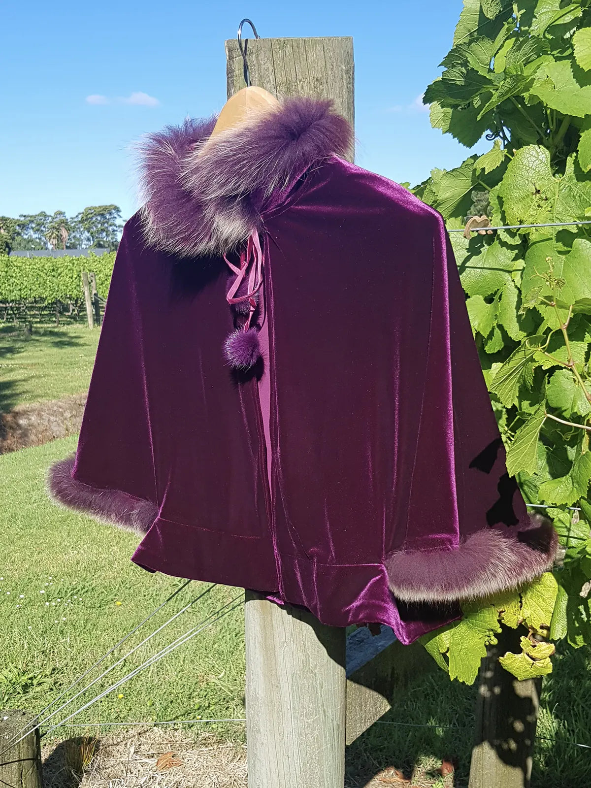 Sumptuous Rich 90s Purple Vintage Velvet Cape with real fox fur trim - Ribbon &  Pom Poms tie at the neck