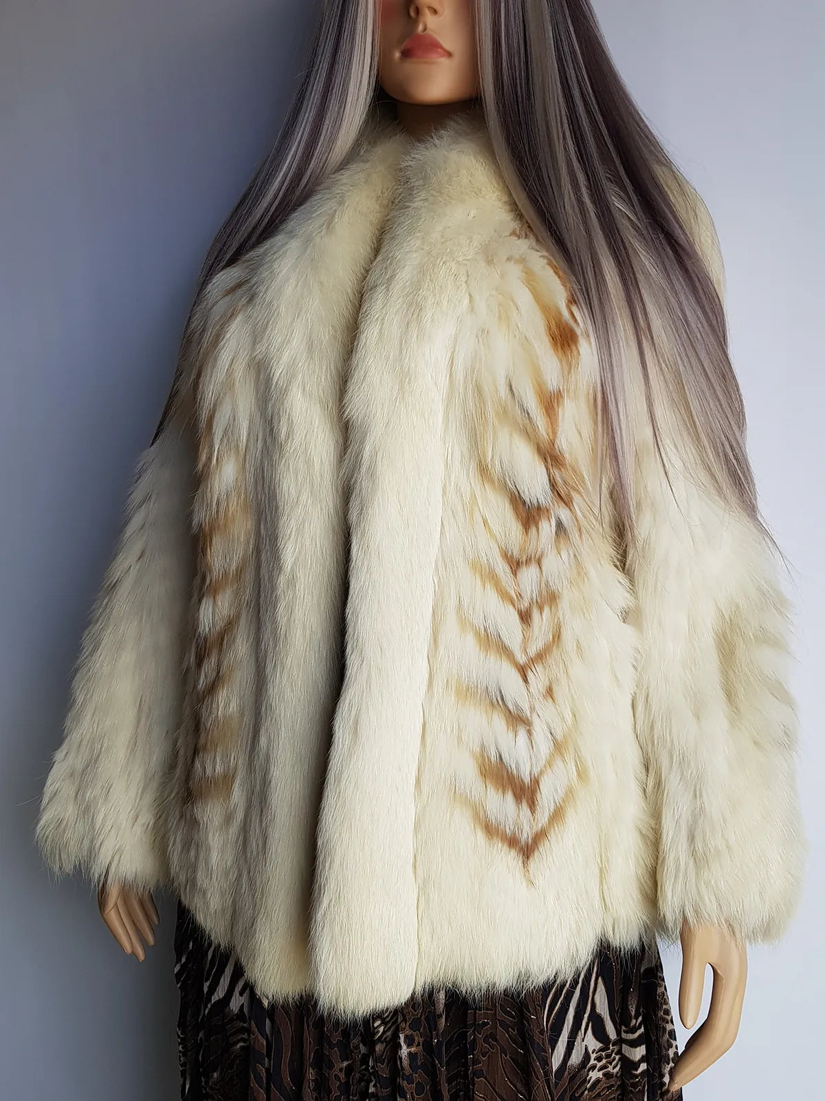 Vintage Saga Creamy White & Gold Fox Fur Coat - Soft & Dreamy - Perfect Length