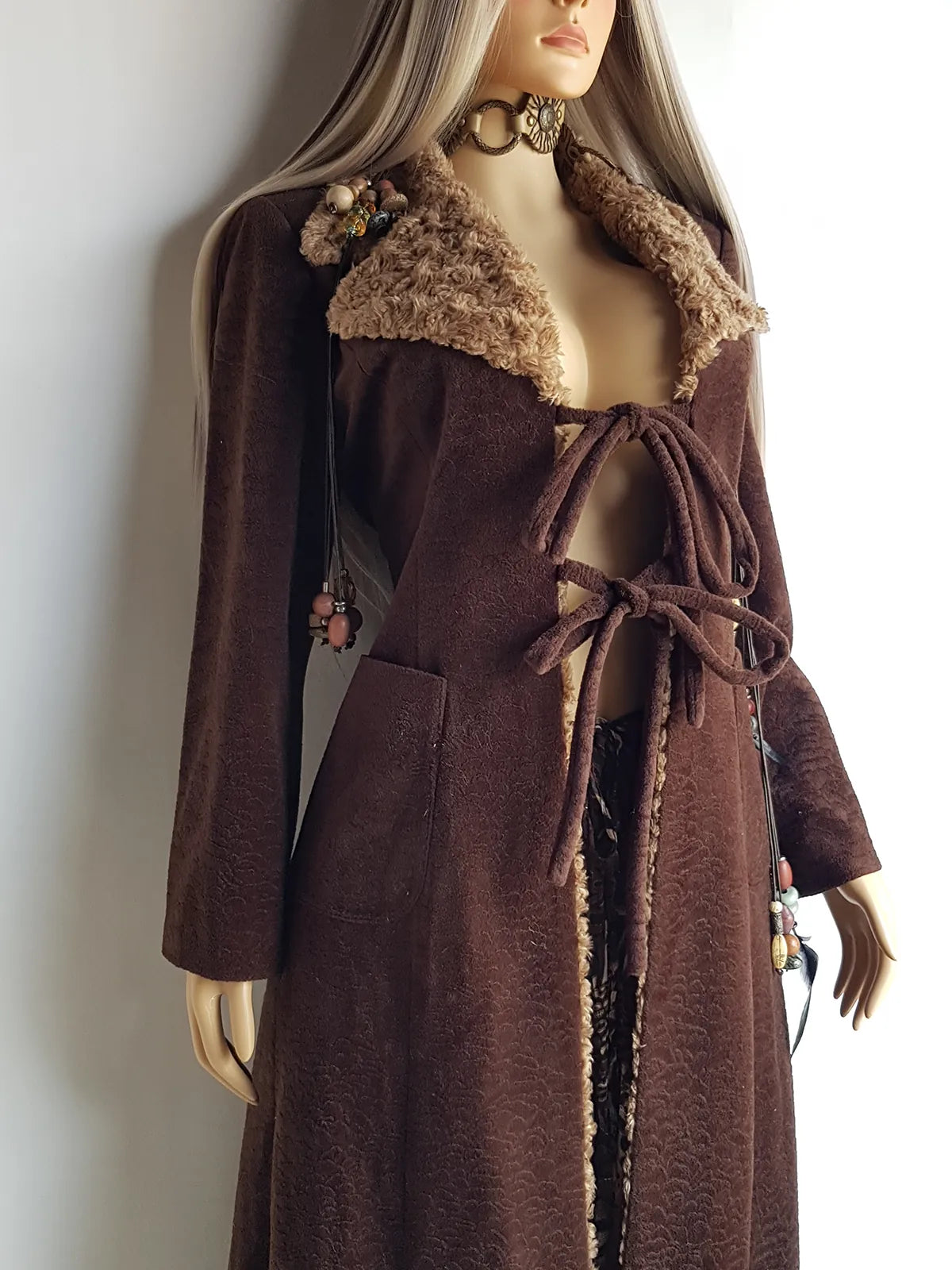 Perfect 1970s Vintage Rockstar Bohemian Coat - Hourglass Shape - Vegan - Insanely Cool - Double Tie Front & Large Feature Collar